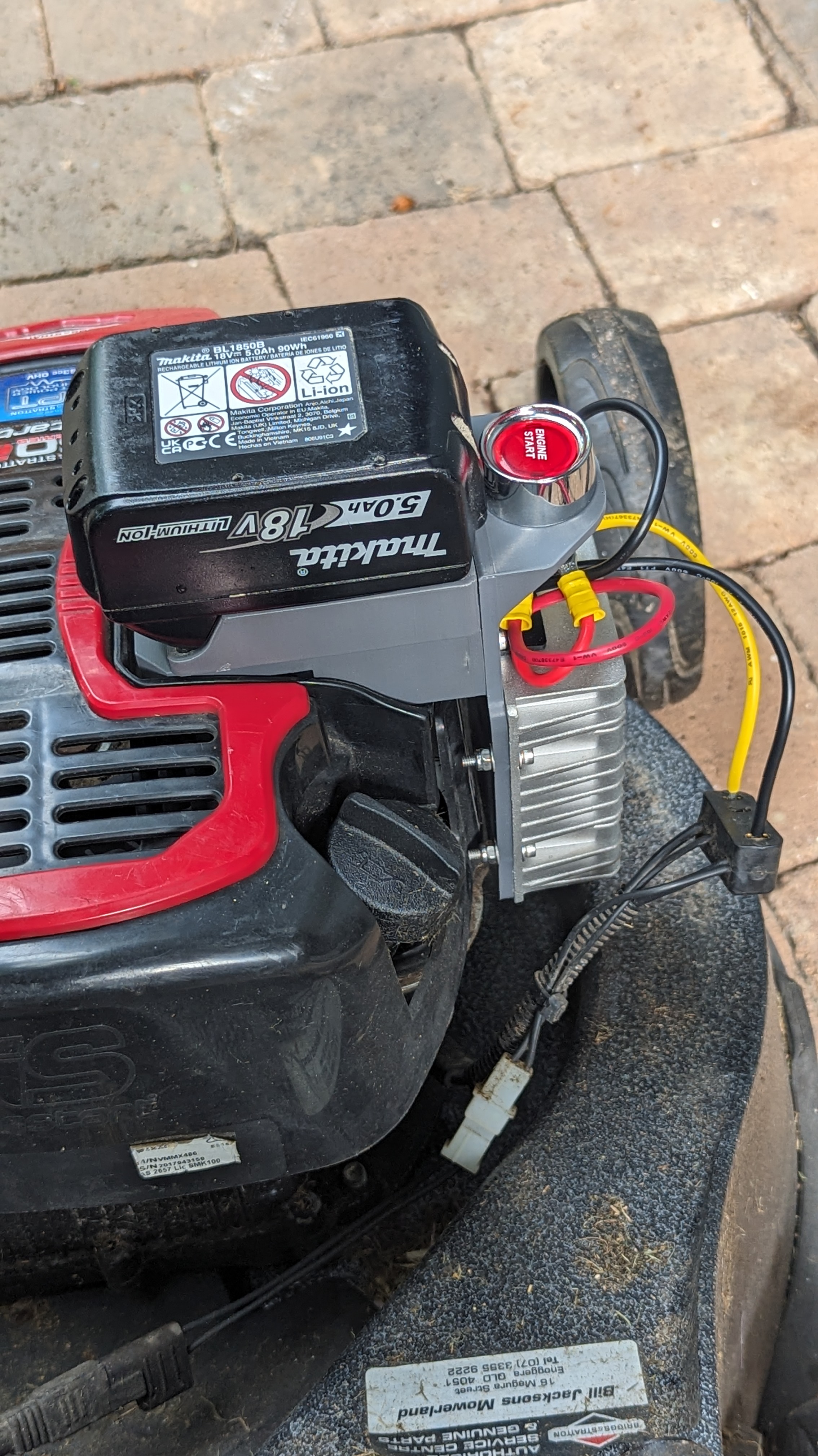 Briggs and Stratton Instart Battery adaptor by idiogenic | Download ...