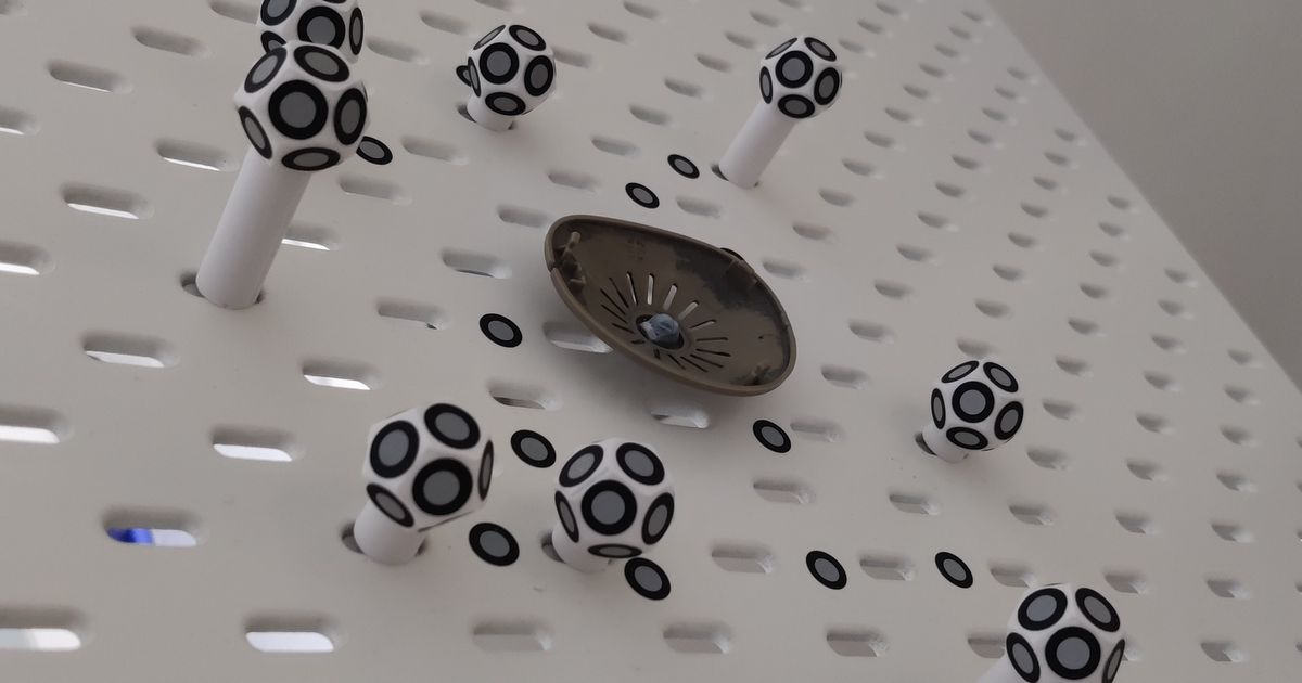 Skadis scanner tracking targets by Scruffy Download free STL model