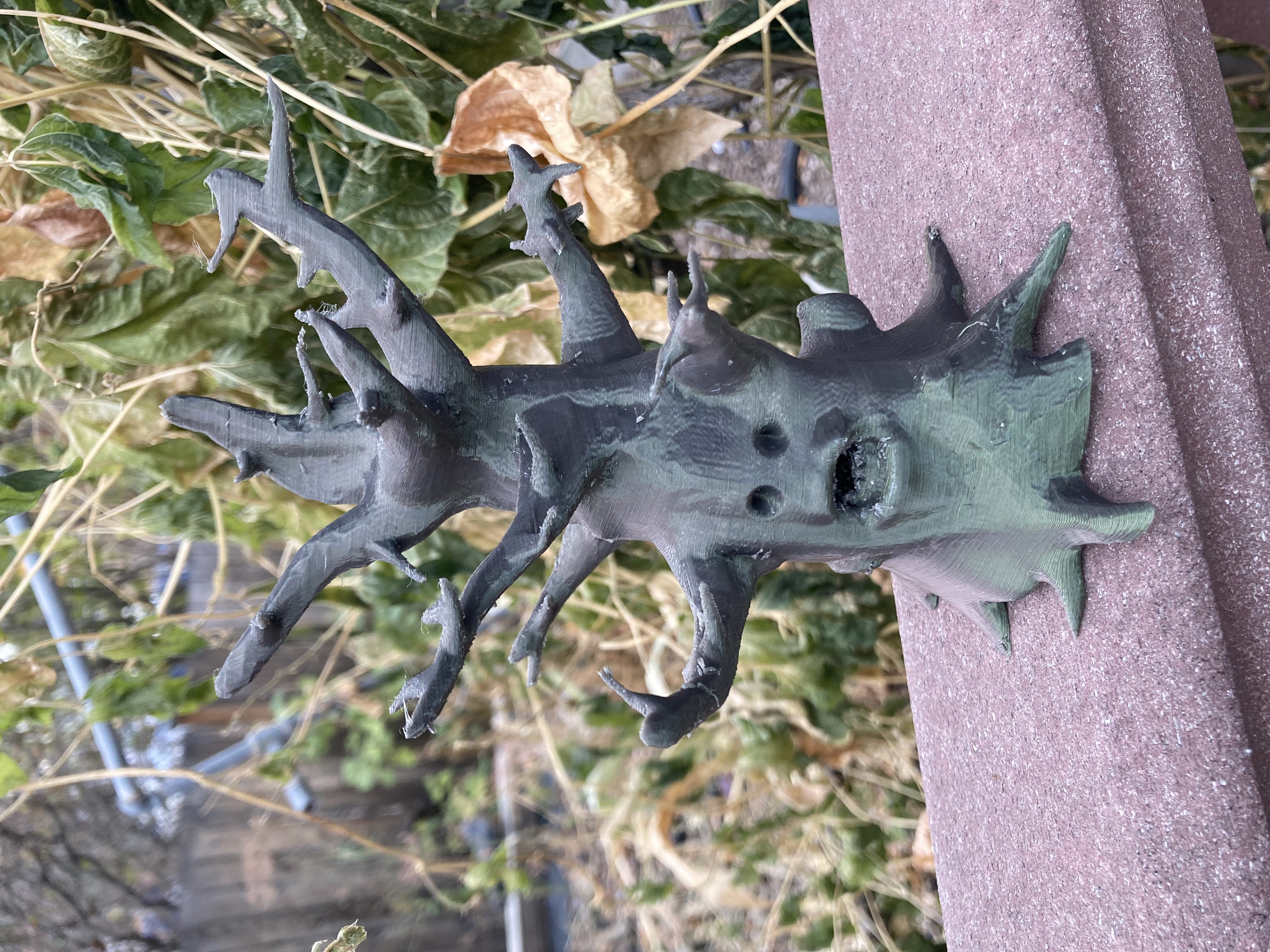 Miniatura 2 do modelo 3D Angry halloween tree