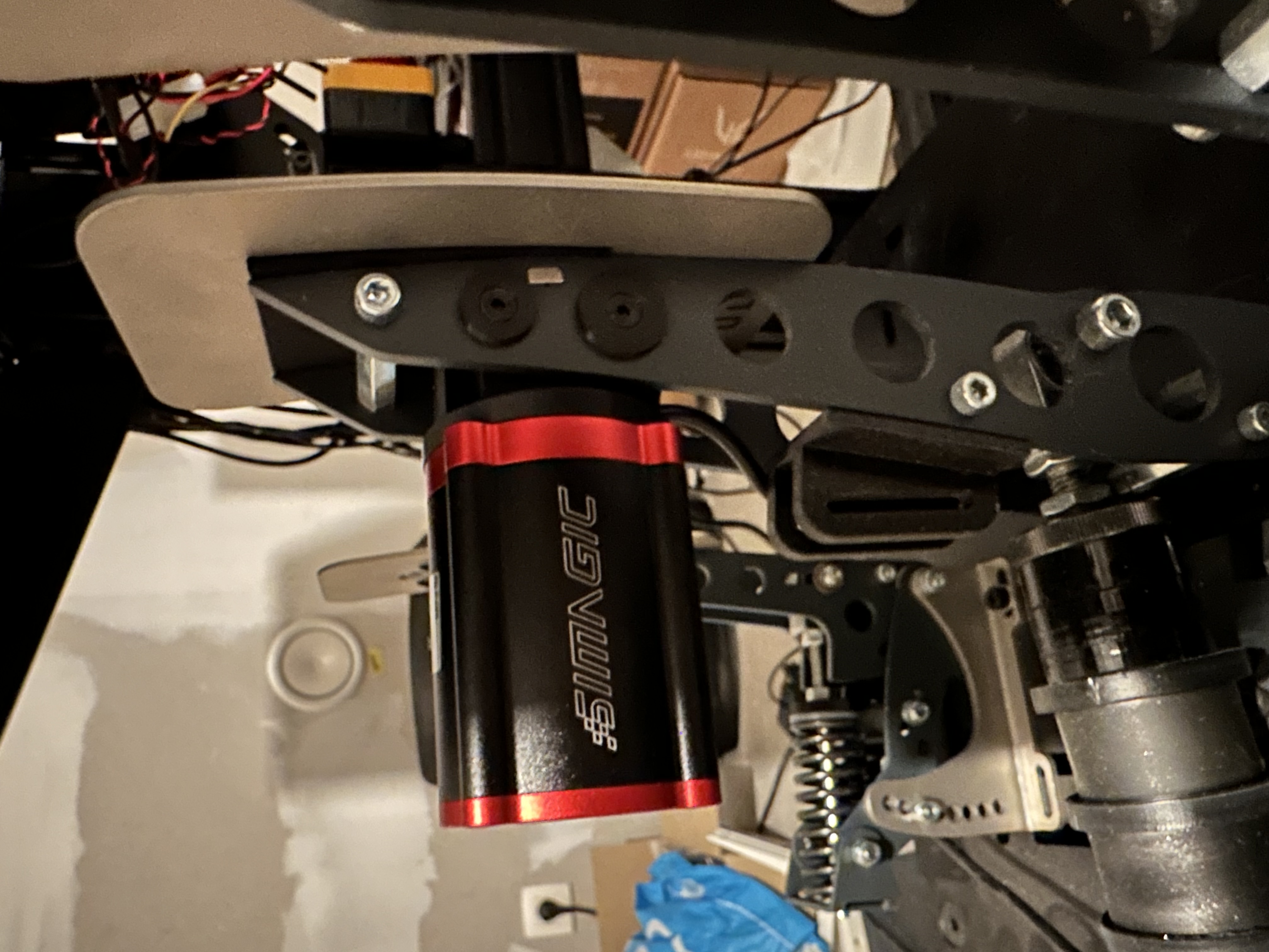 Simagic Haptic Reactor (HPR) mount for Heusinkveld Sprint brake