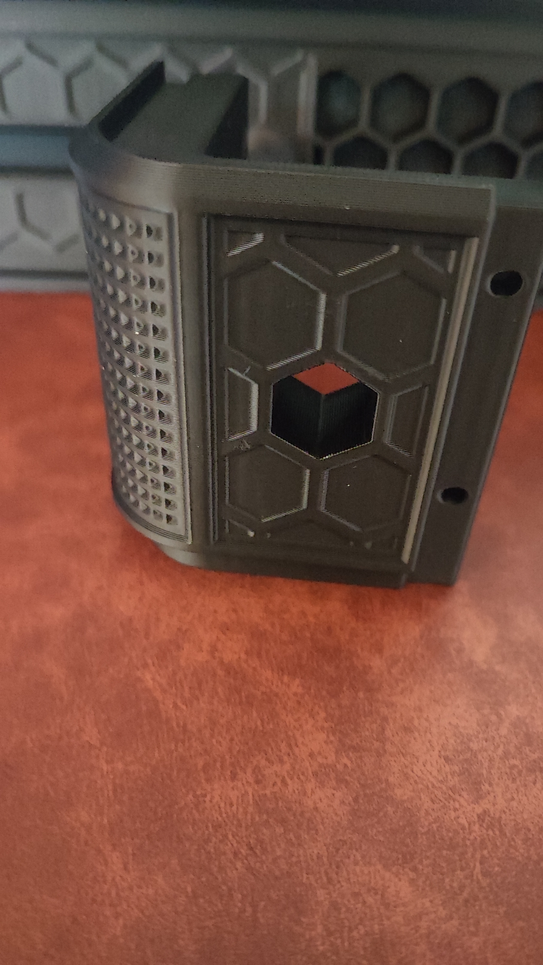 Corner-riser Hexa-hole 3D model thumbnail