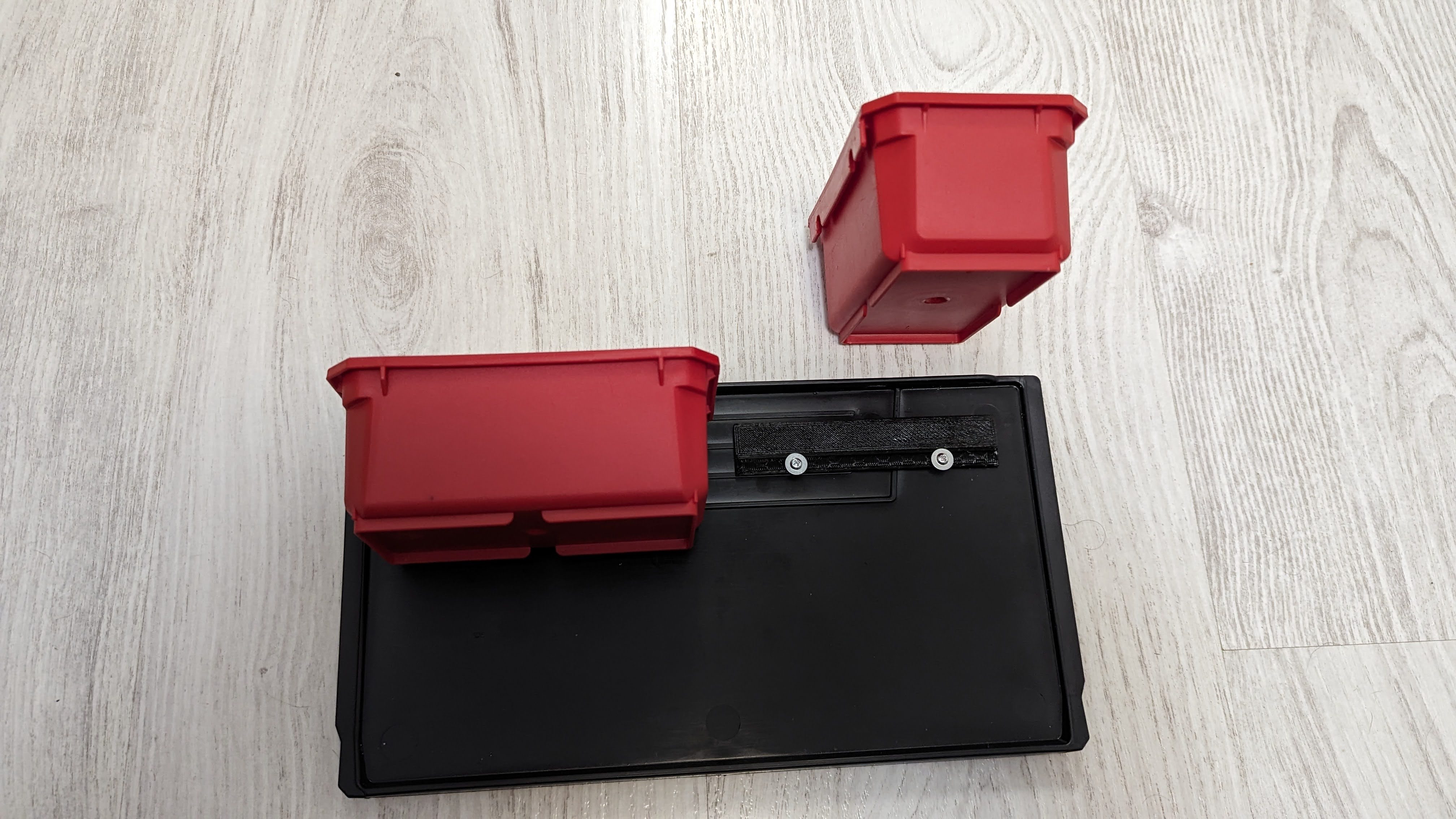 Qbrick bucket handler