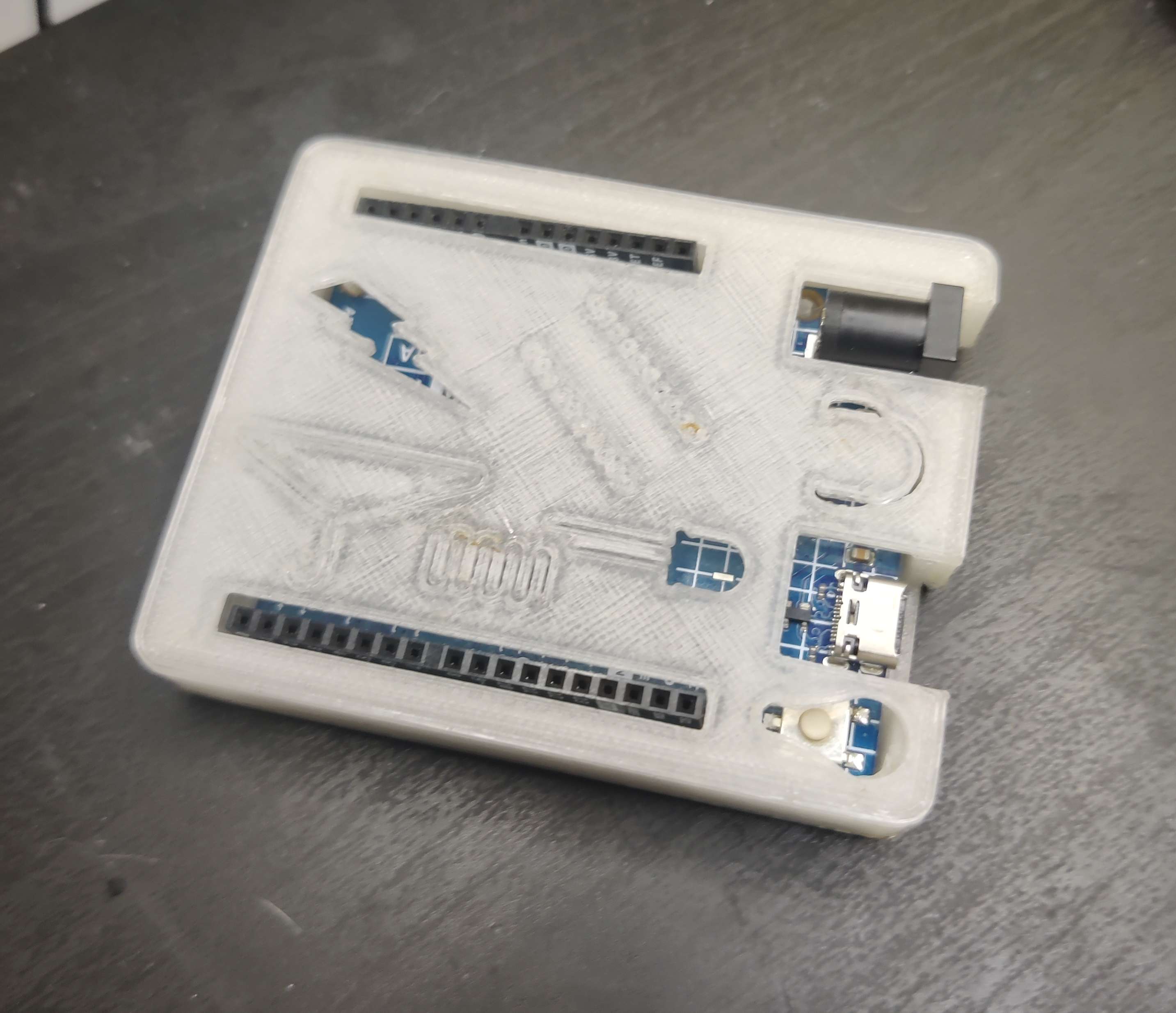 Simple Arduino Uno Case (clean + with design) by Mana Dream | Download ...