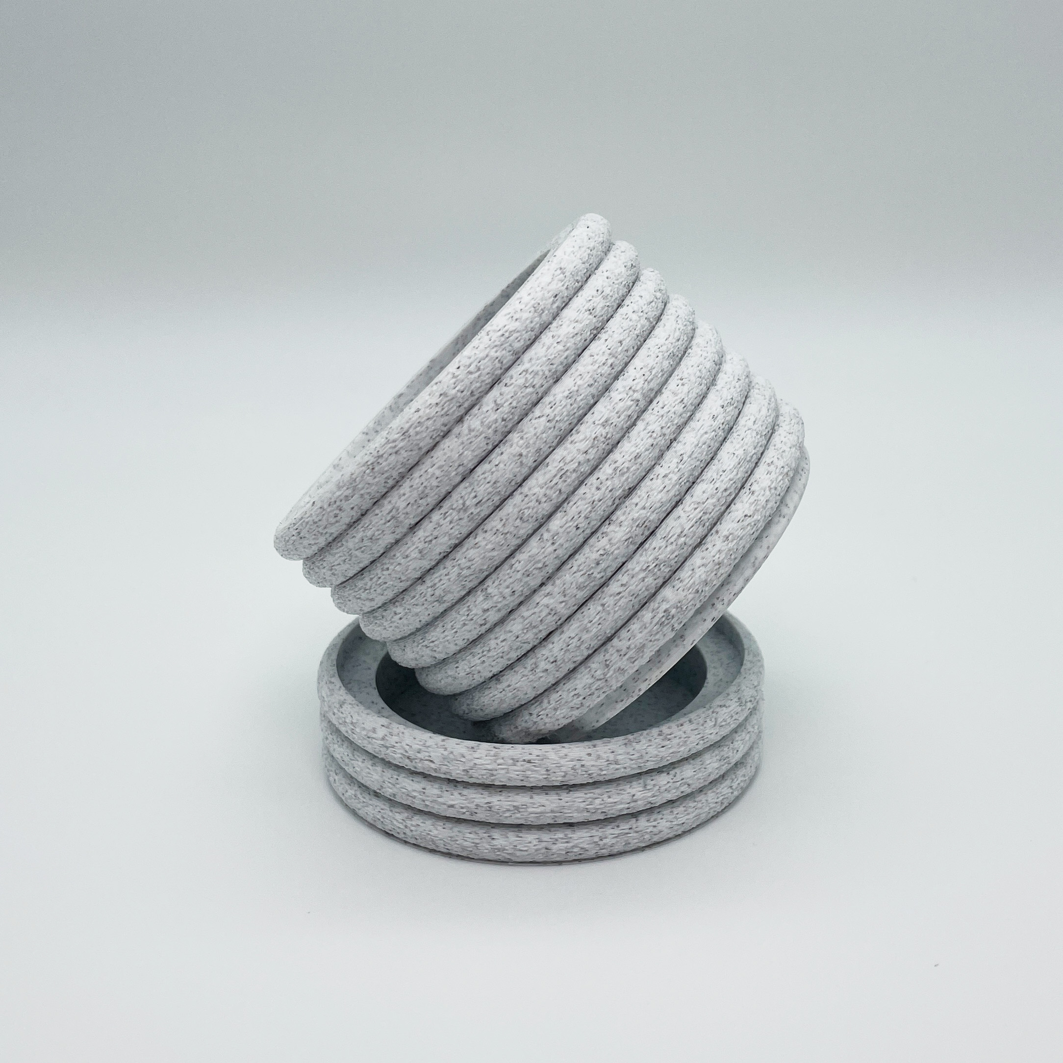 Miniatura 2 do modelo 3D Mini Piped Plant Pot