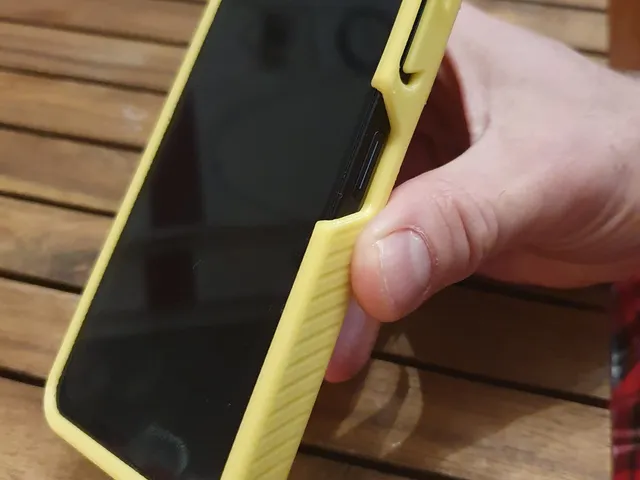 Asus Zenfone 9 / 10 with better handling