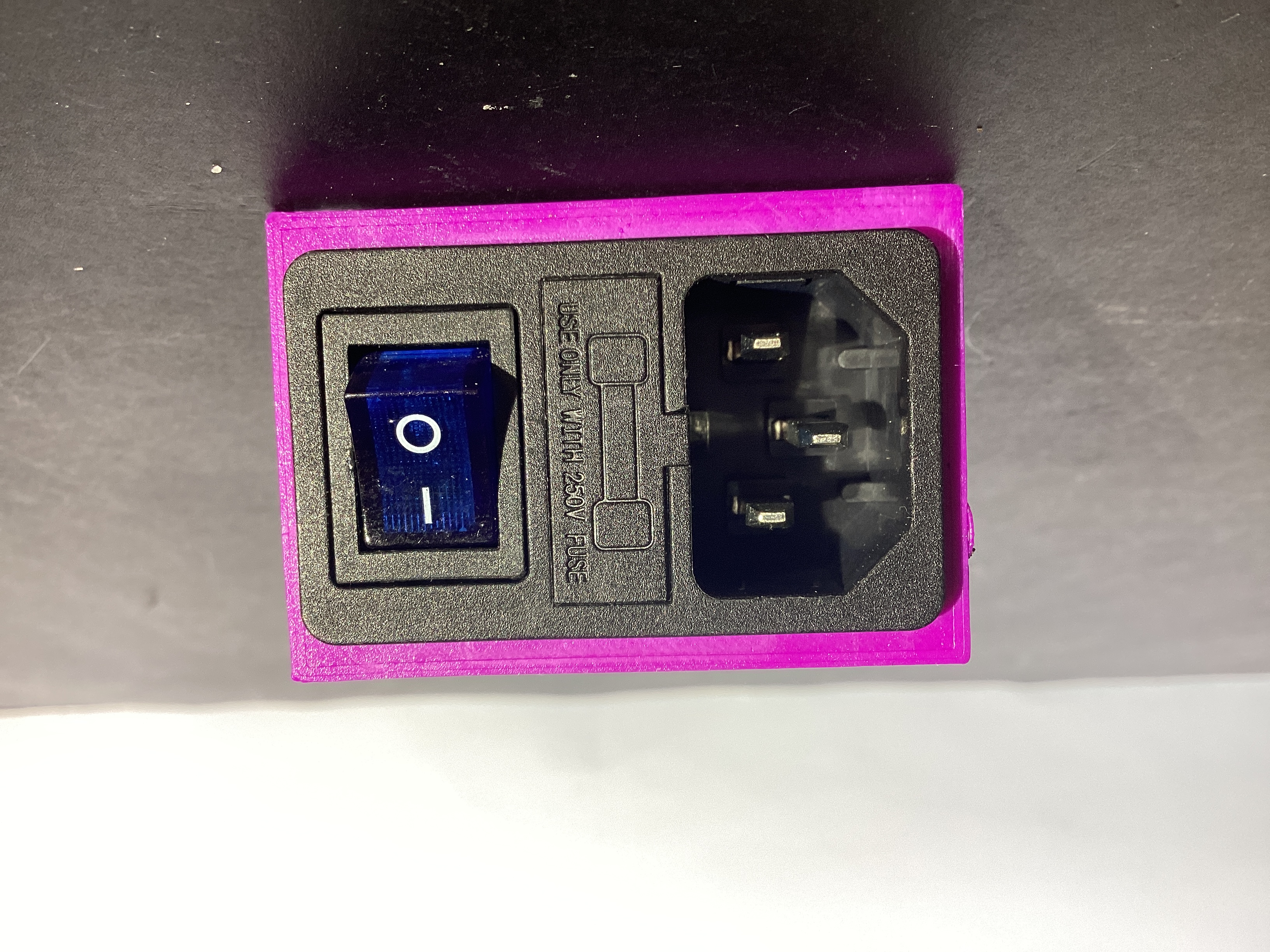 IEC320 C14 OpenScad clip-in insert shape