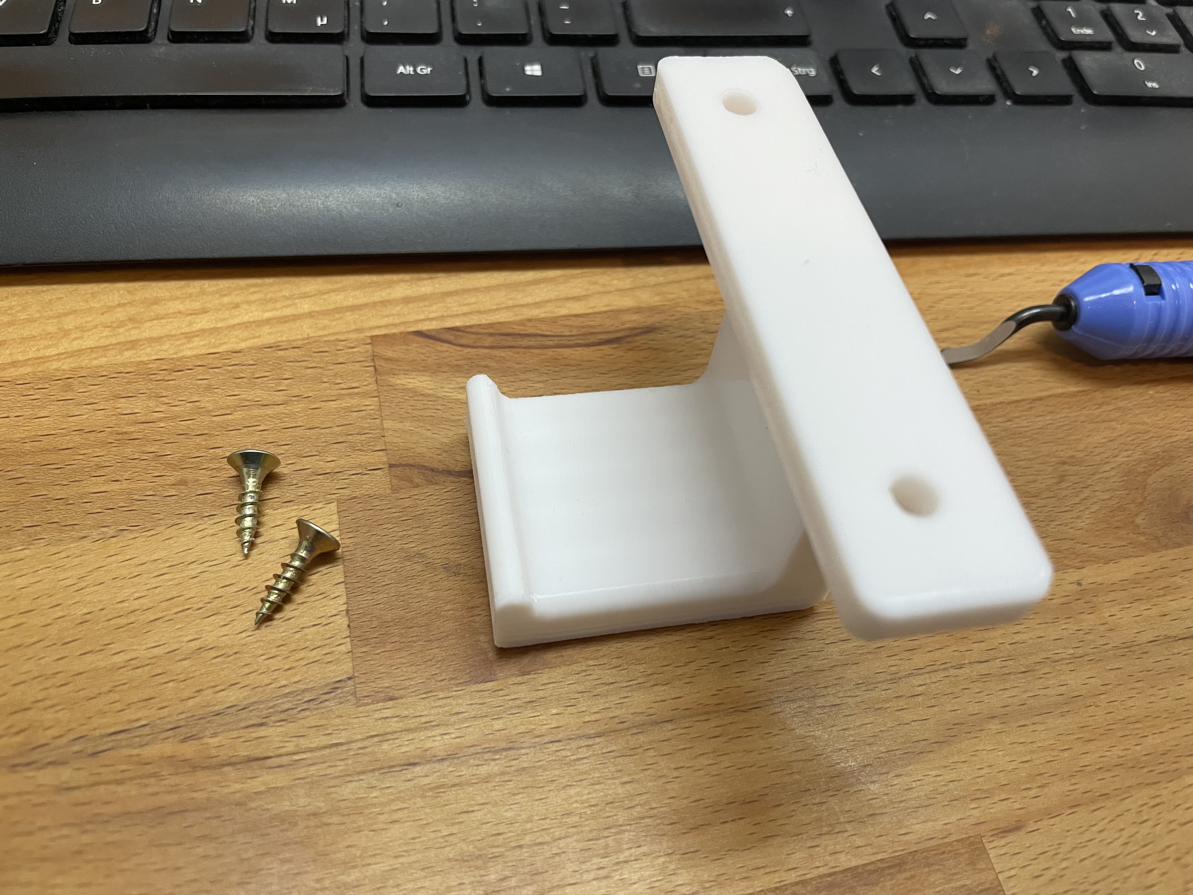 Headphone hook