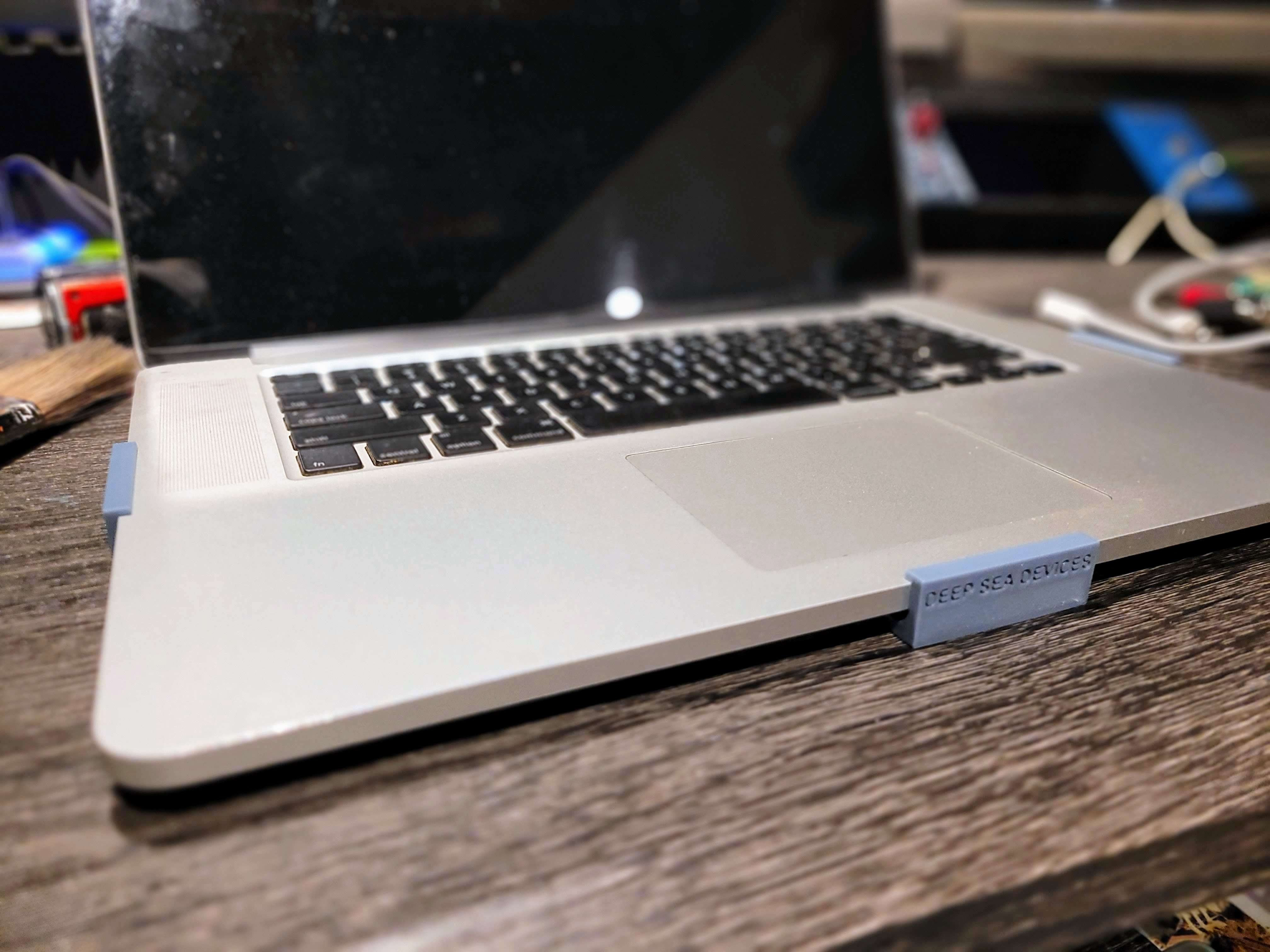 Laptop stage saver