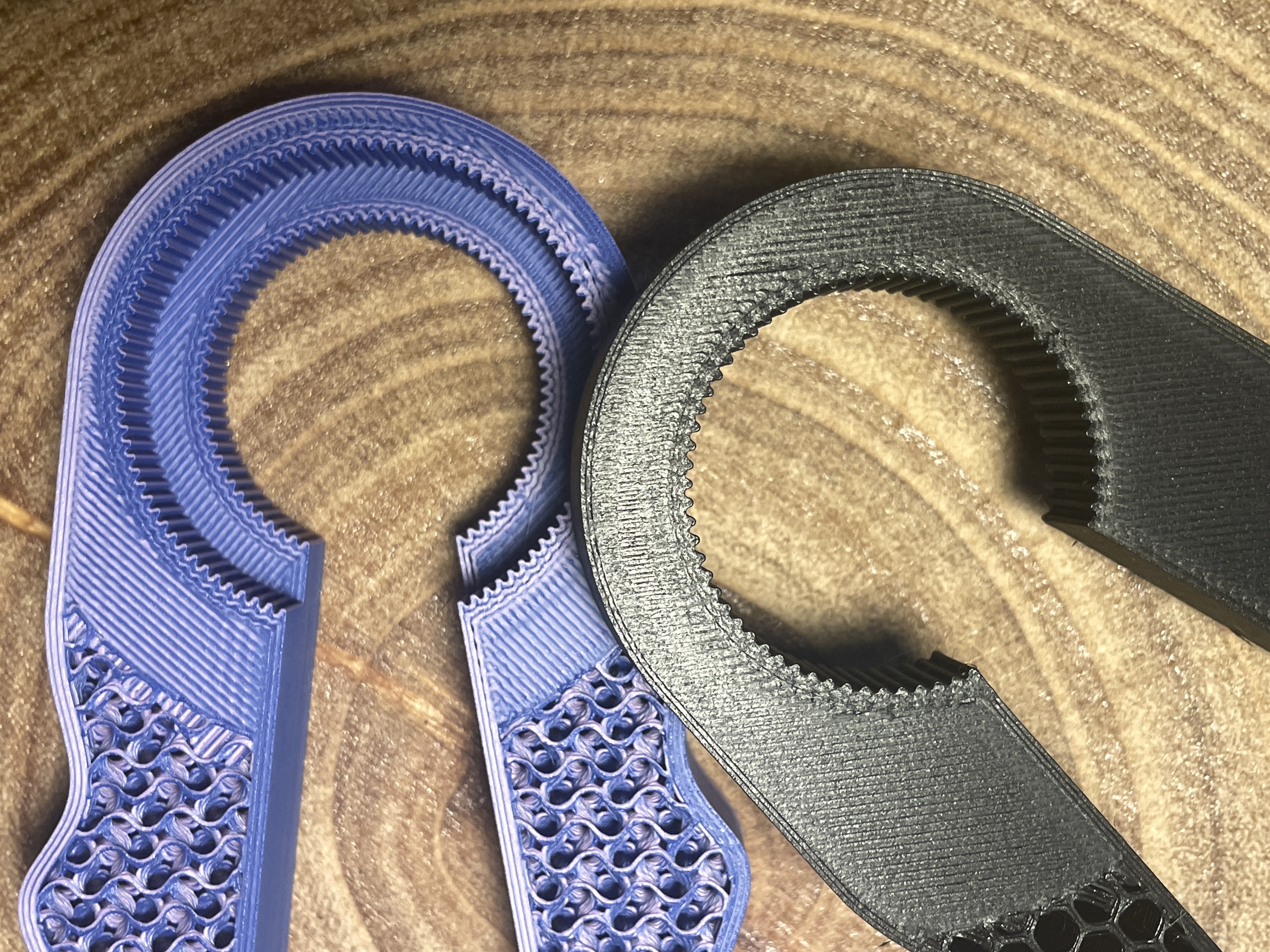 Miniatura 4 do modelo 3D Bottle Opener (customizable) V2