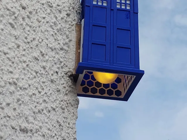 House Light - Tardis