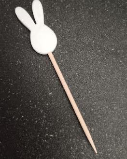 Uovo di pasqua per stuzzicadenti
