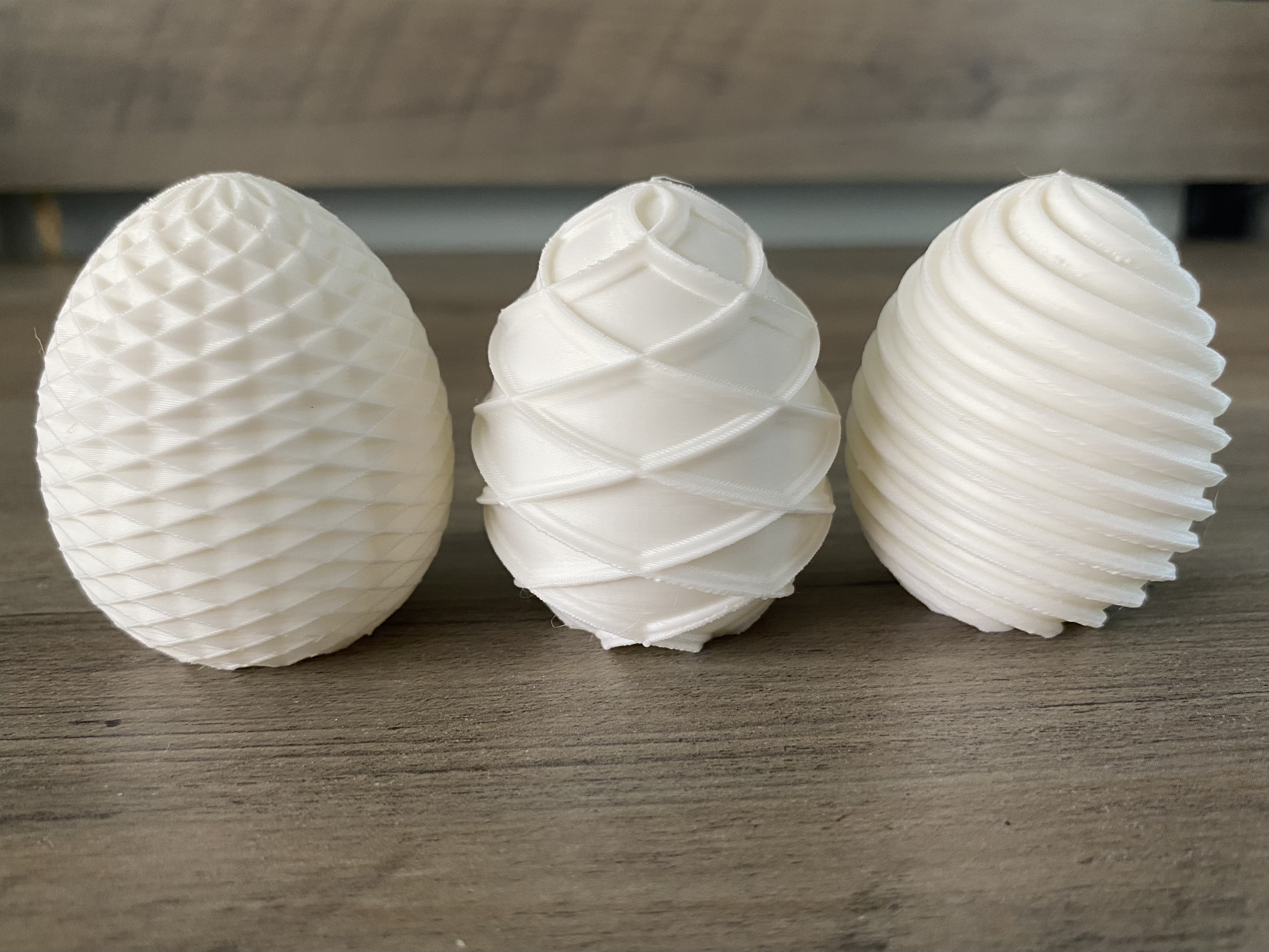 Miniatura 2 do modelo 3D 3 Fibonacci Easter Eggs