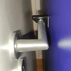 Doorhandle Catch