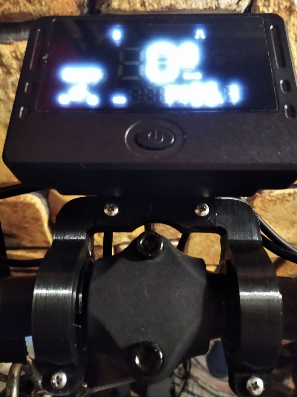 Midway Amix Pro screen holder by DizzyRide | Download free STL model ...