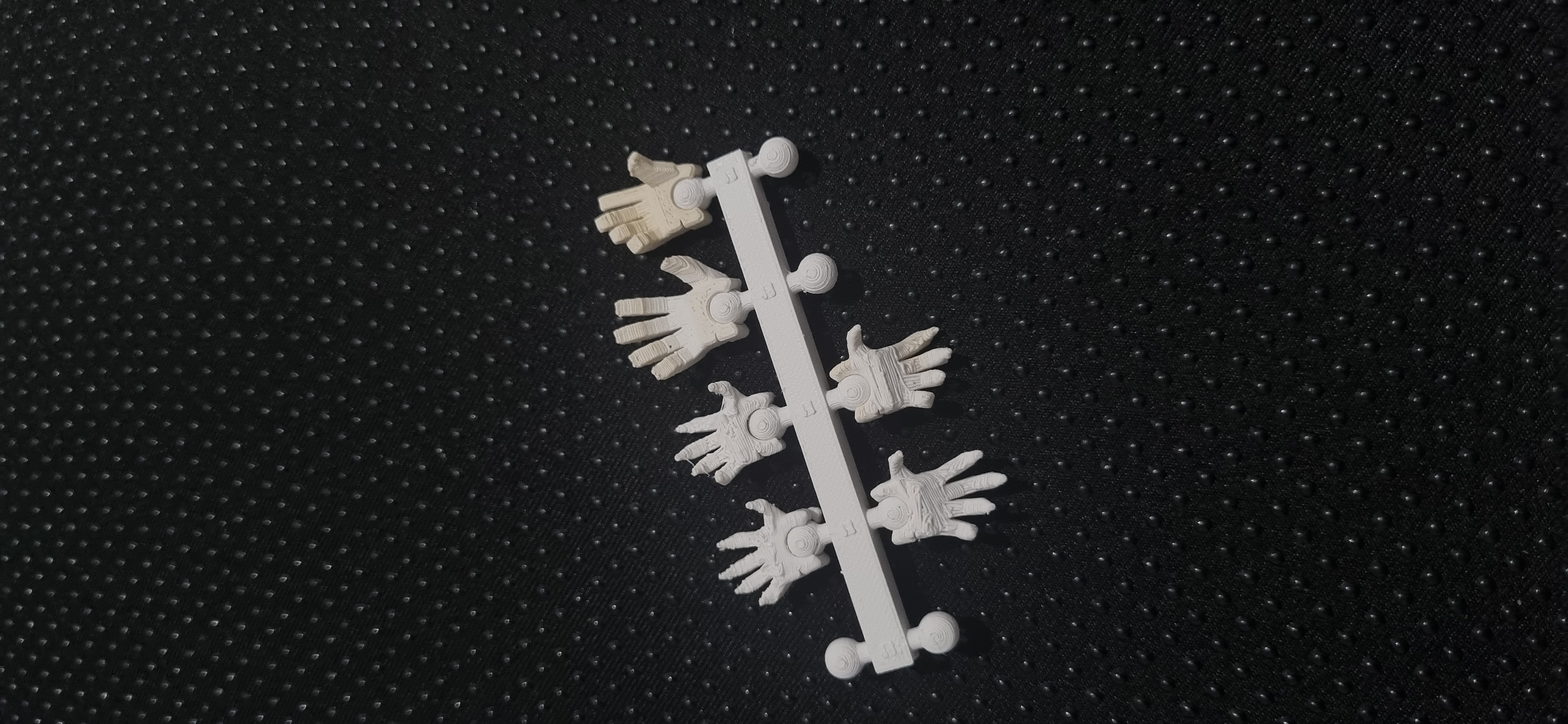 Lucky Dummy Mini 13 - Hand Holder / Organizer