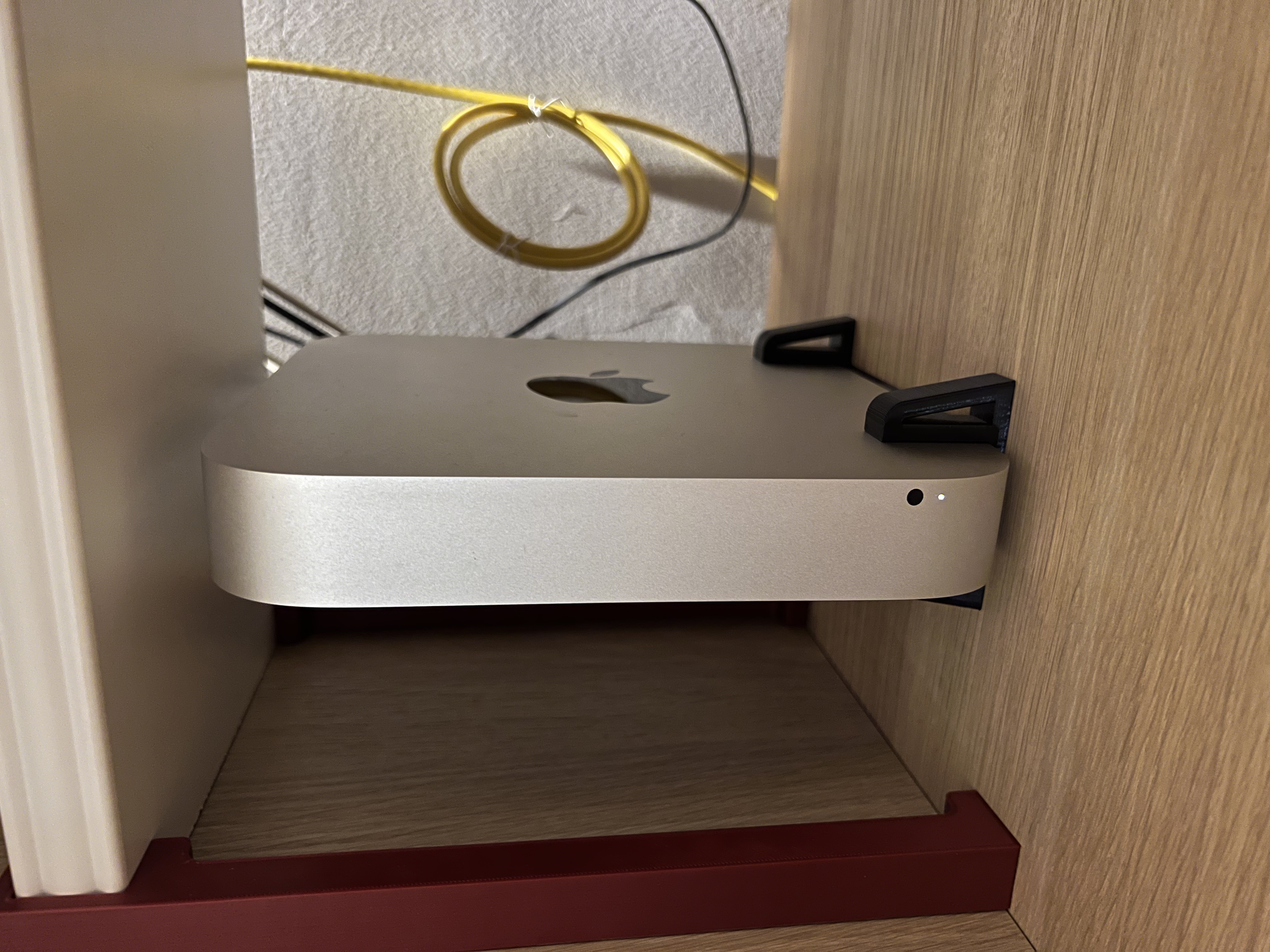 Mac mini stand (2010 - 2023)