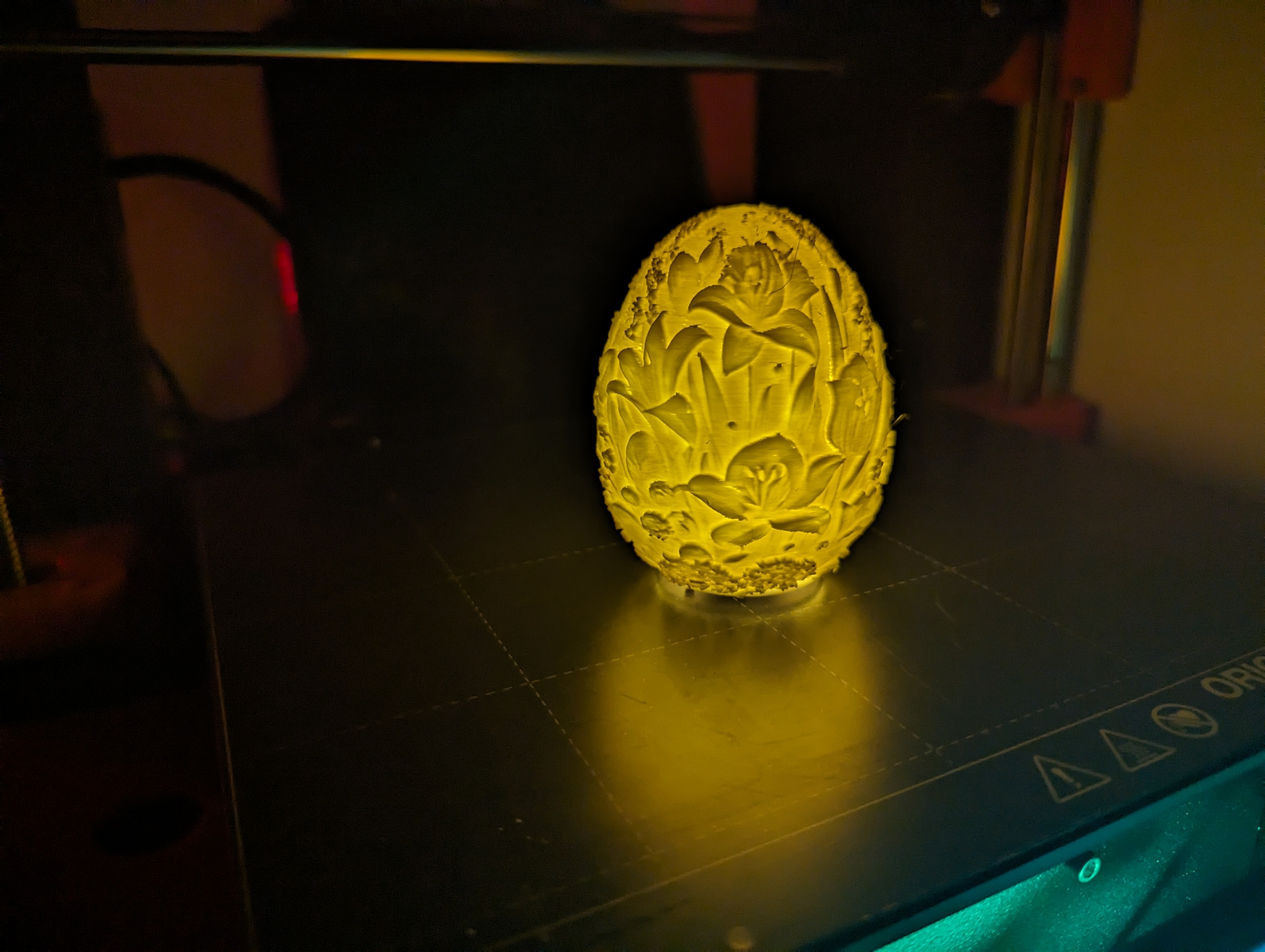 Easter Egg with Tealight