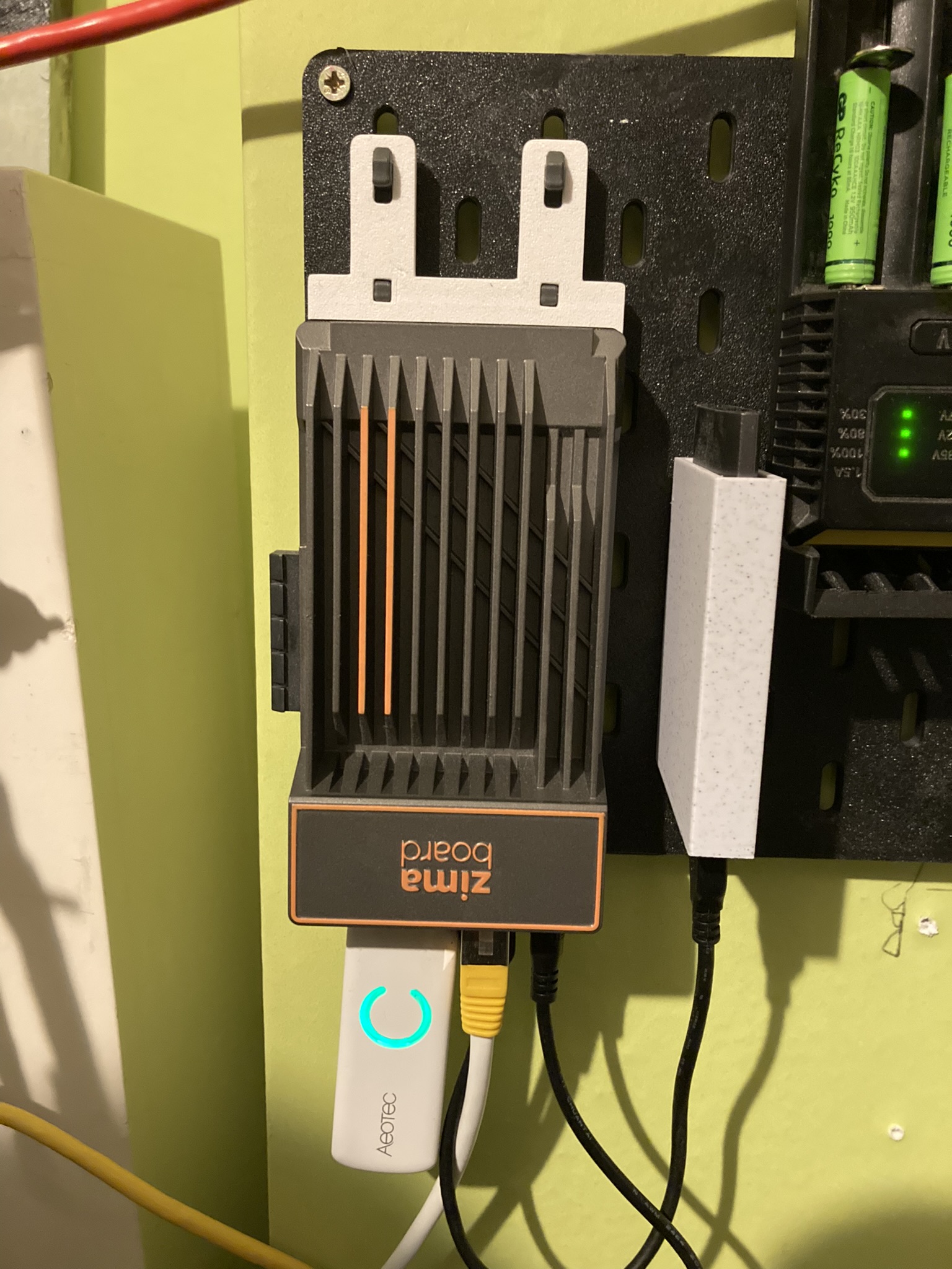 Zimaboard Skadis mount