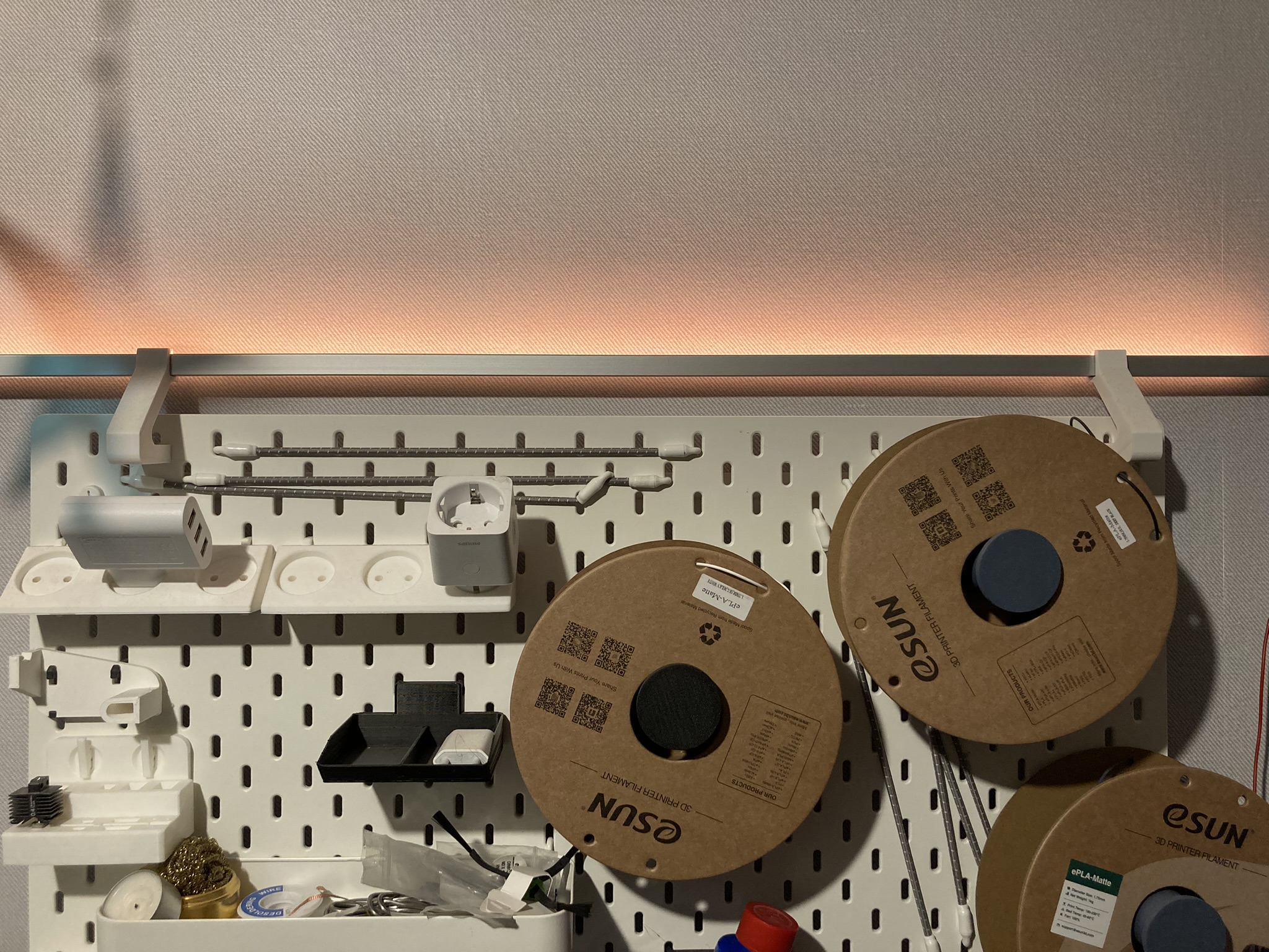 Skadis aluminium profile mount for ledstrip