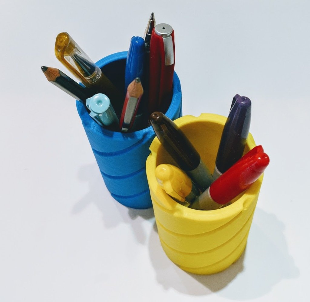 Miniatura 4 do modelo 3D Basic Pencil Holder