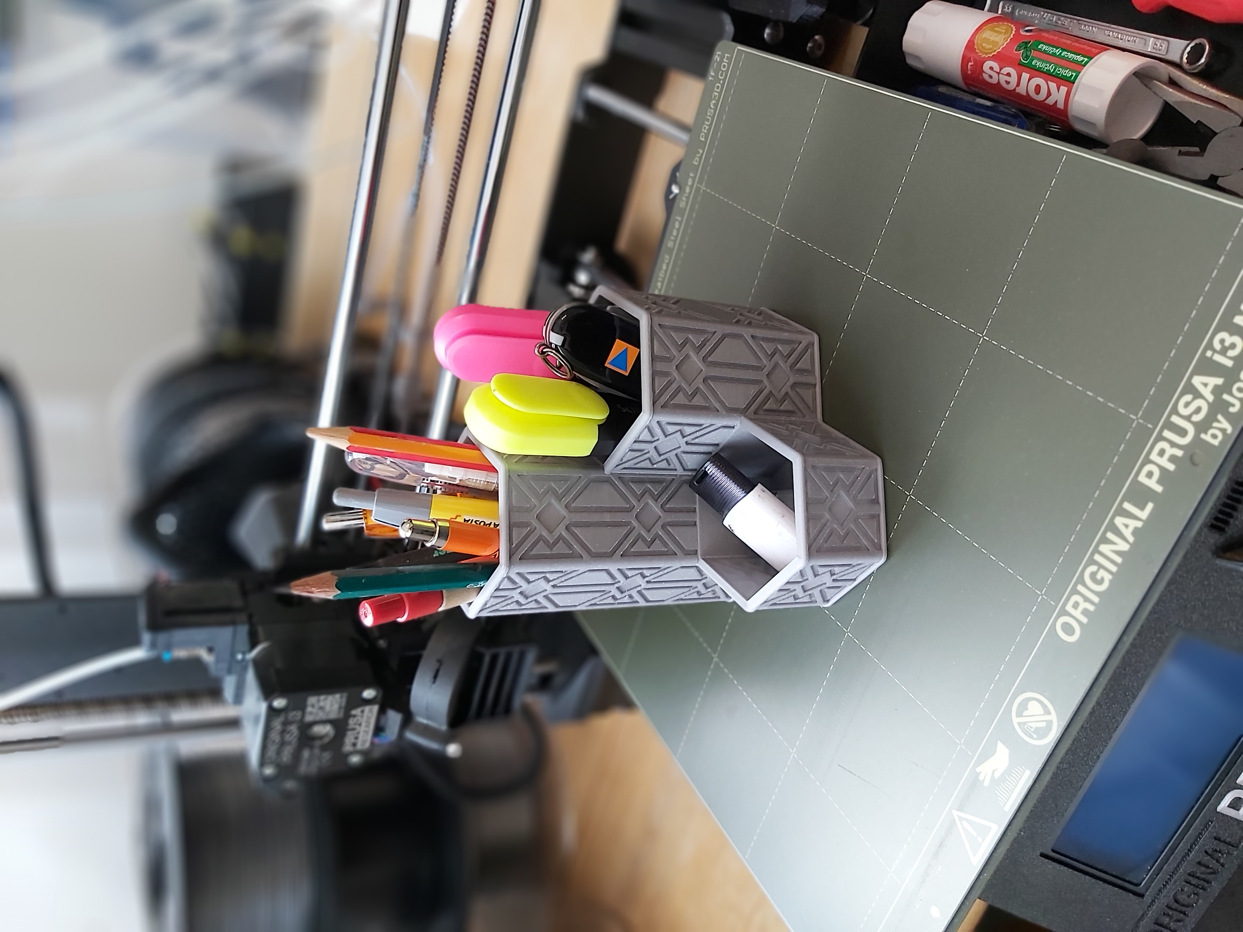 Pen organizer