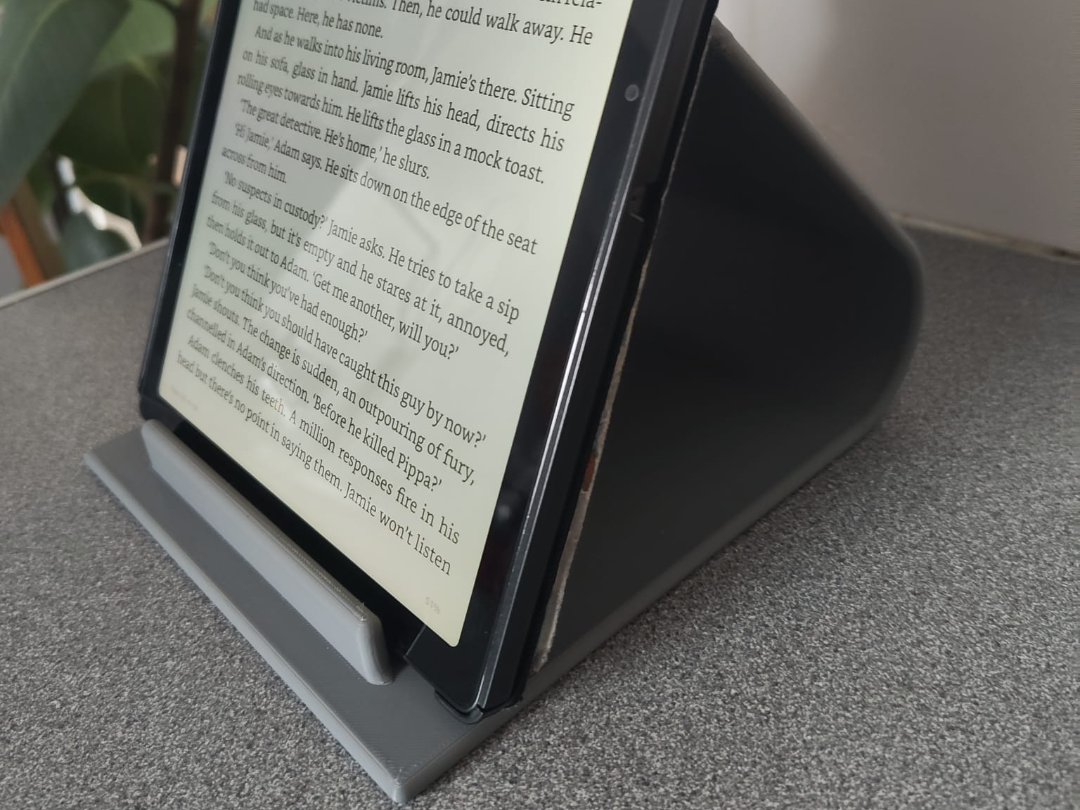Heavy-Duty Tablet Stand – Wide Support | Kitchen
