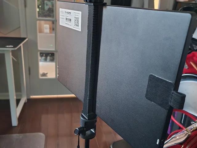 Tablet and Monitor Tripod Mount (1/4" screw fit)