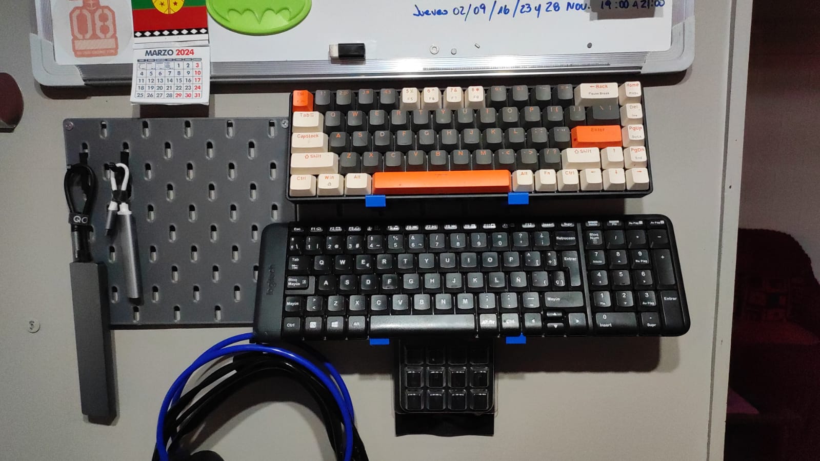 Soporte skadis para teclado generico