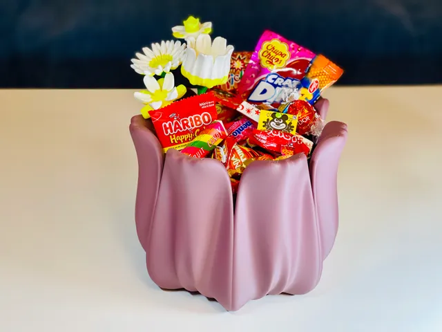 Flower Shaped Treats Container