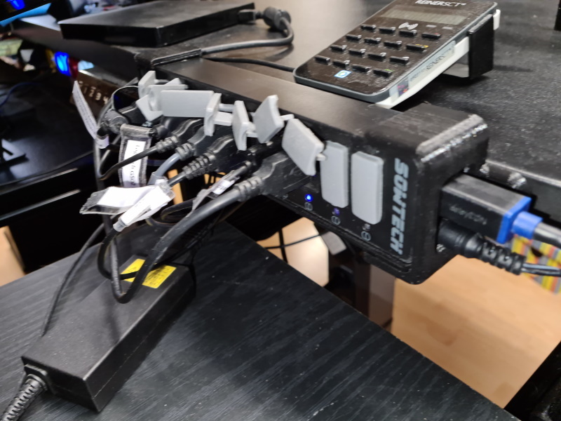 USB Hub Table Mount