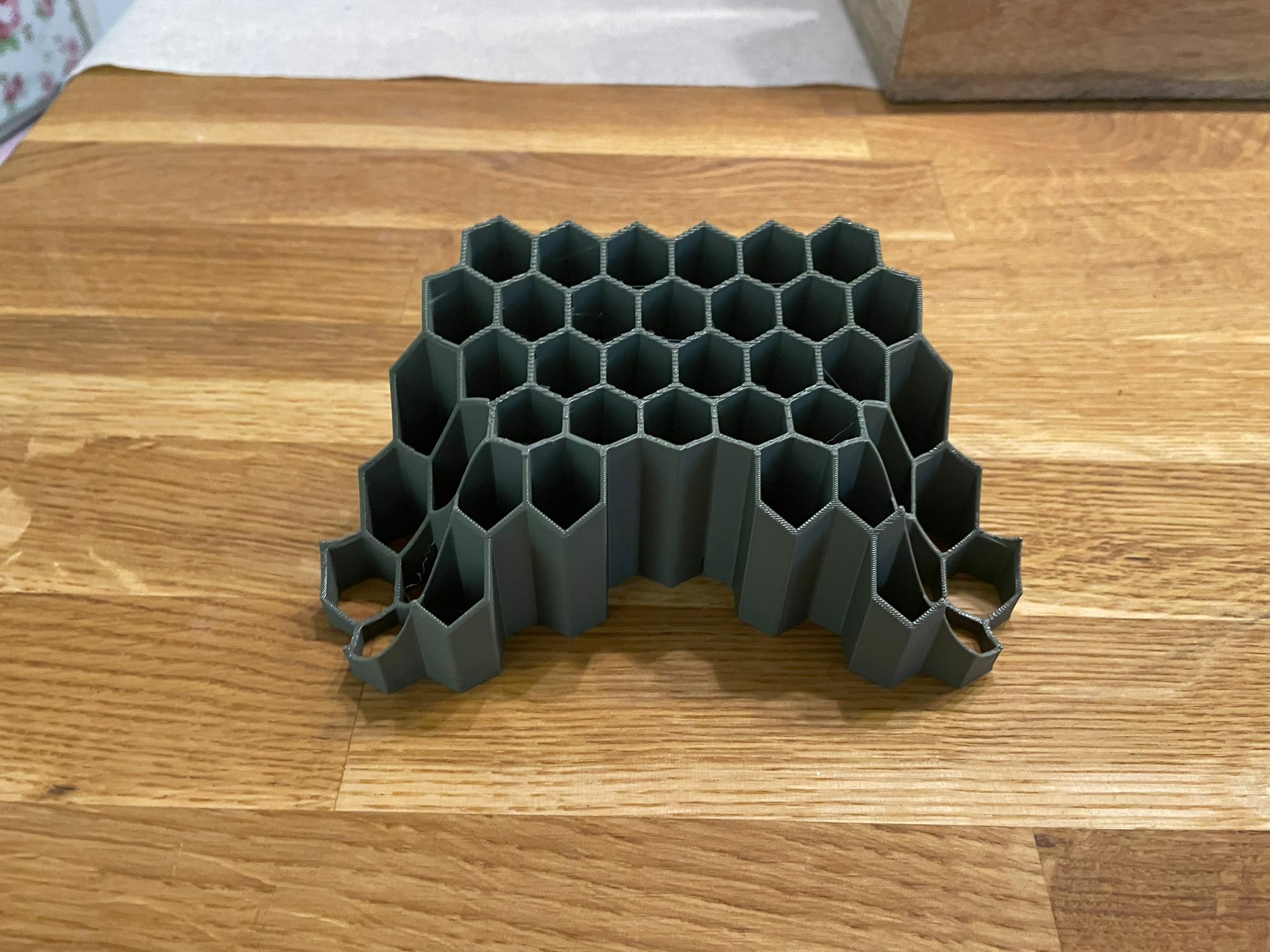 hexagonal switch pro controller stand small version