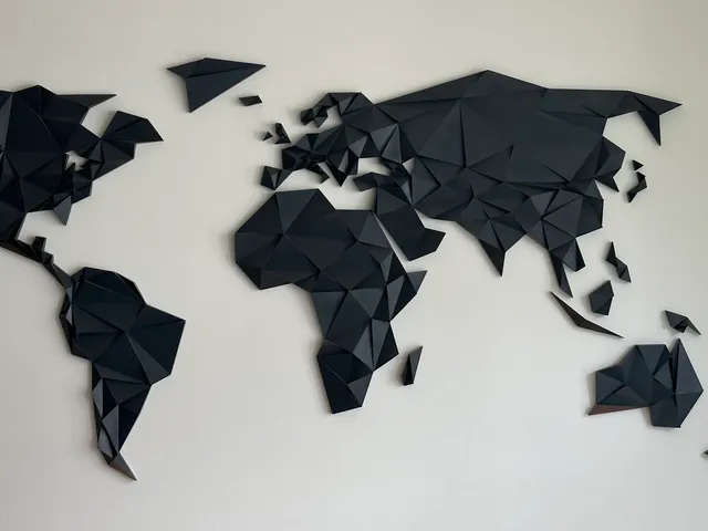 Low Poly World Map (1 meter version)