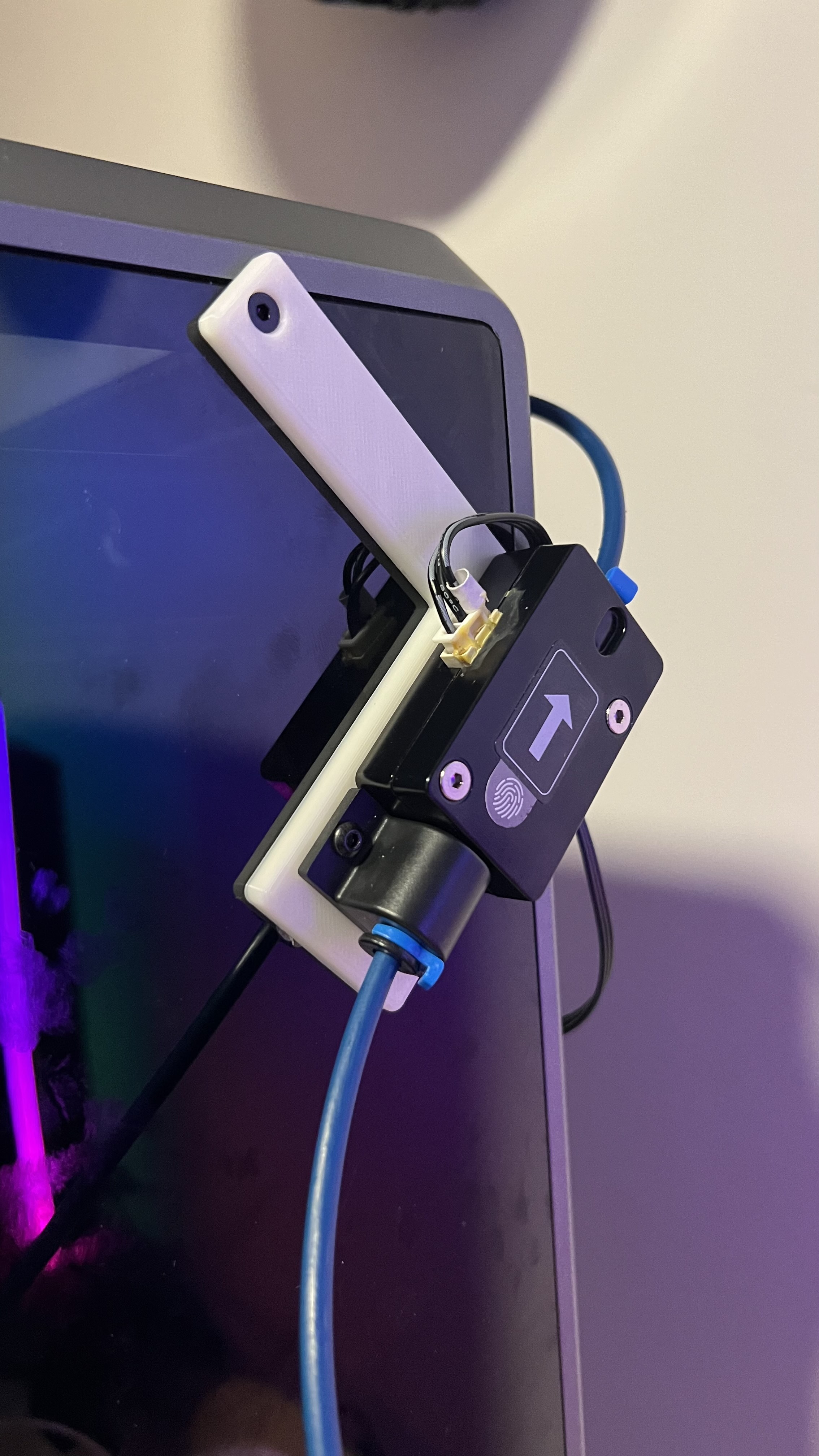 Creality K1 Max filament sensor on the right side