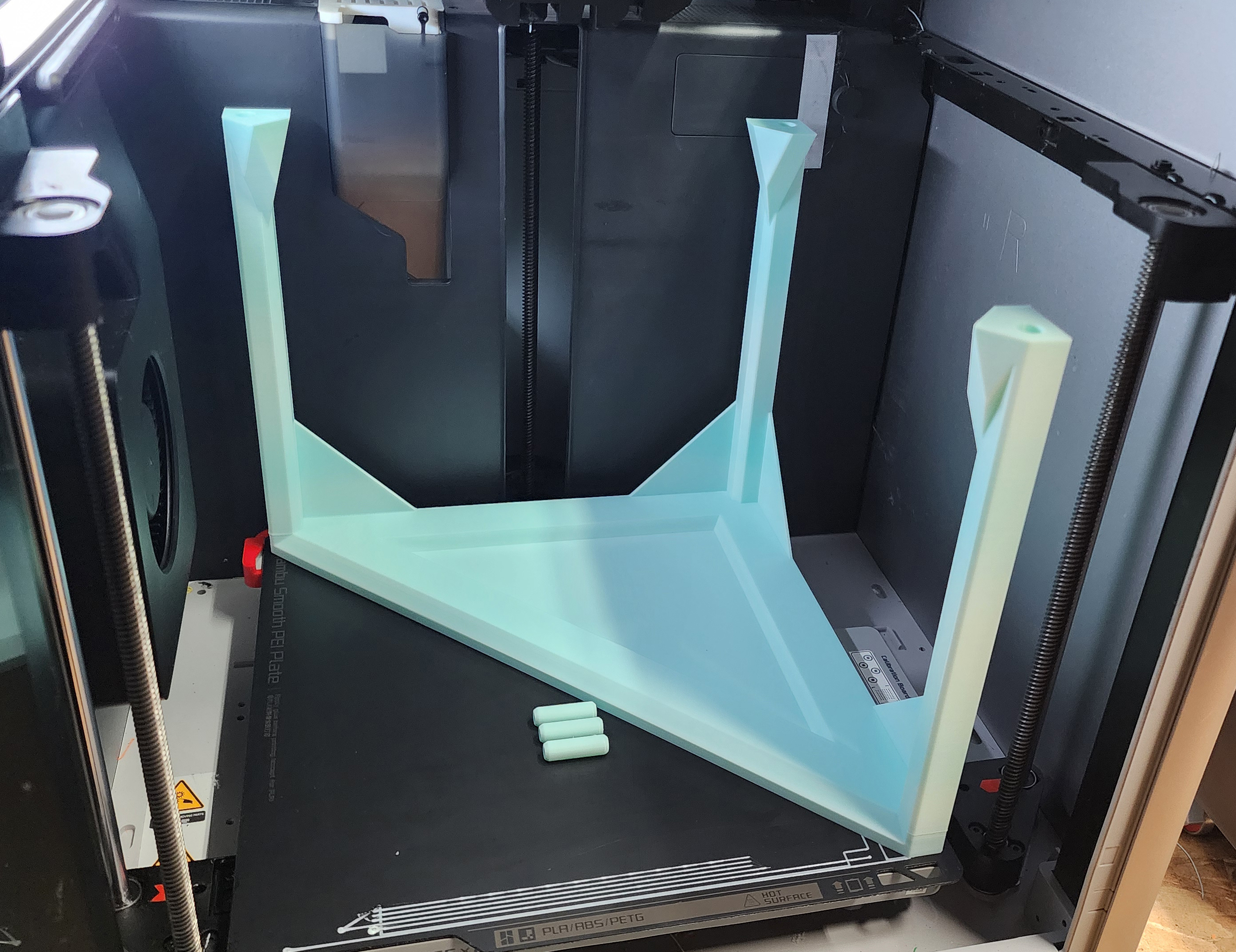Miniatura 2 do modelo 3D Stacking Triangle Corner Shelf