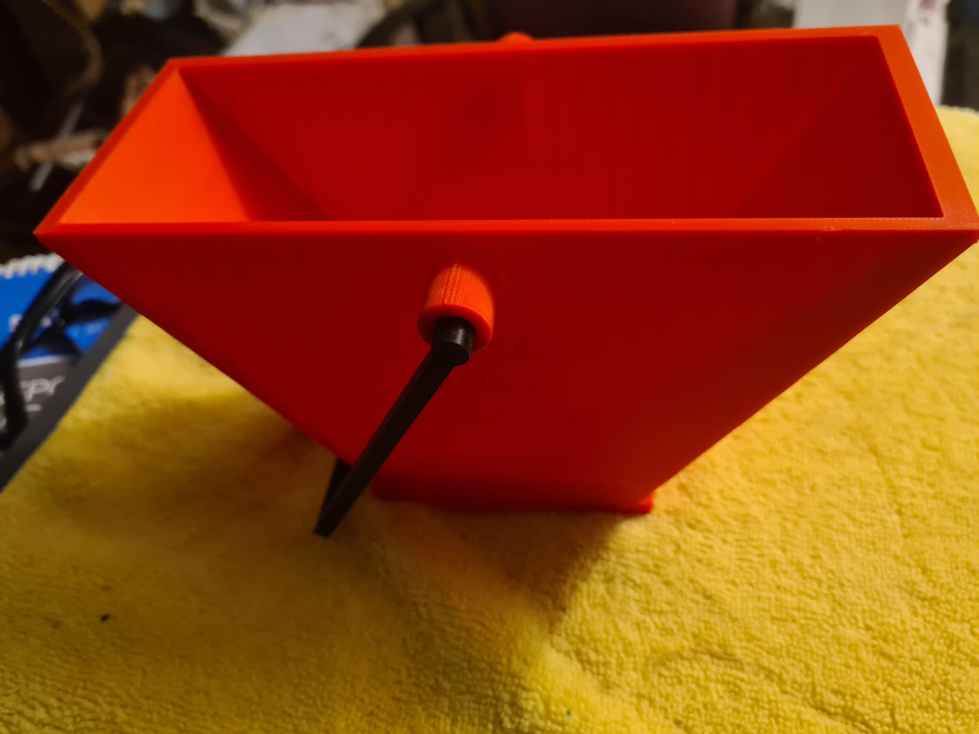 Lifting Bucket Skip with handle
