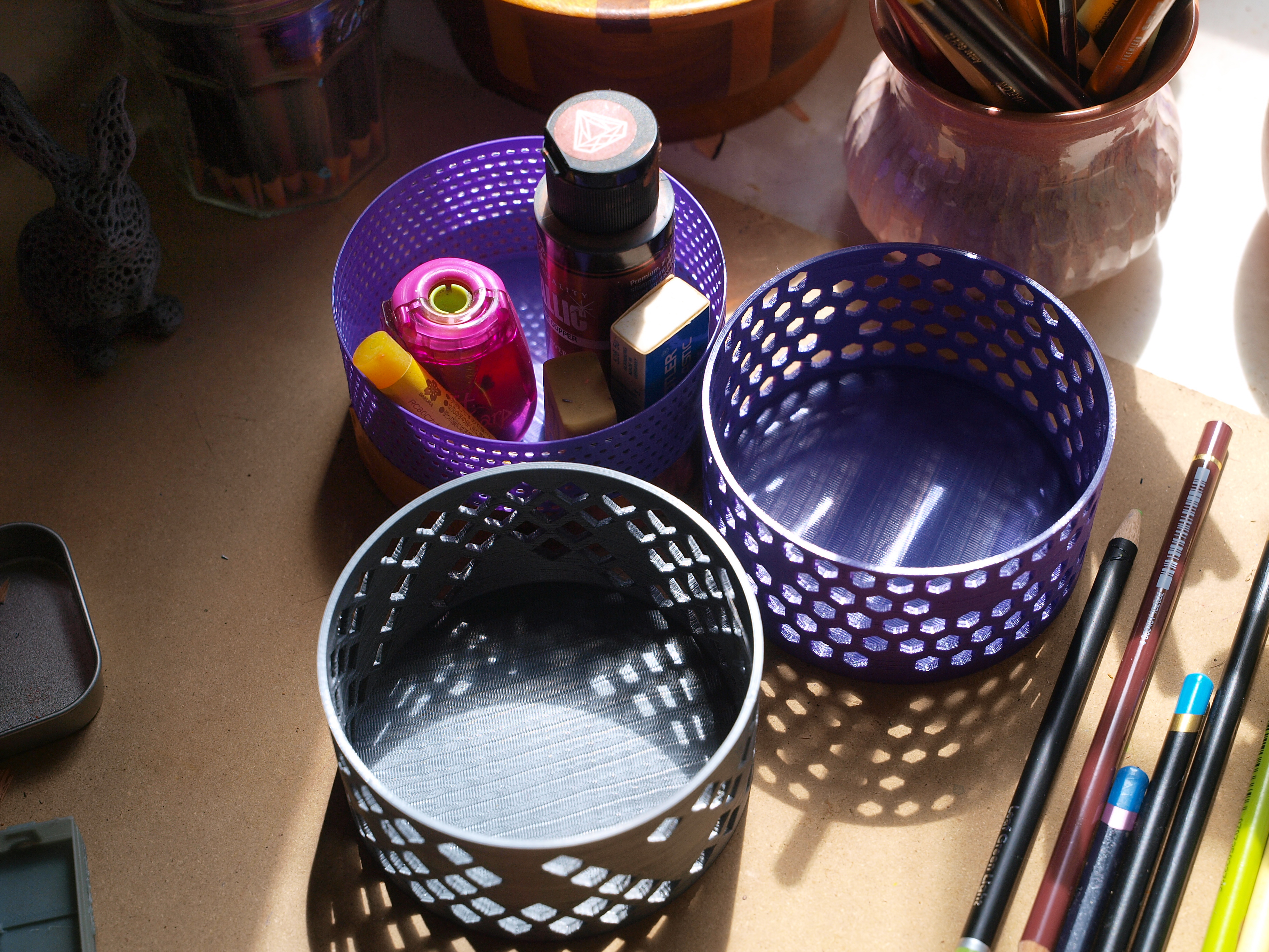 Miniatura 2 do modelo 3D Round Perforated Basket (parametric OpenSCAD script)