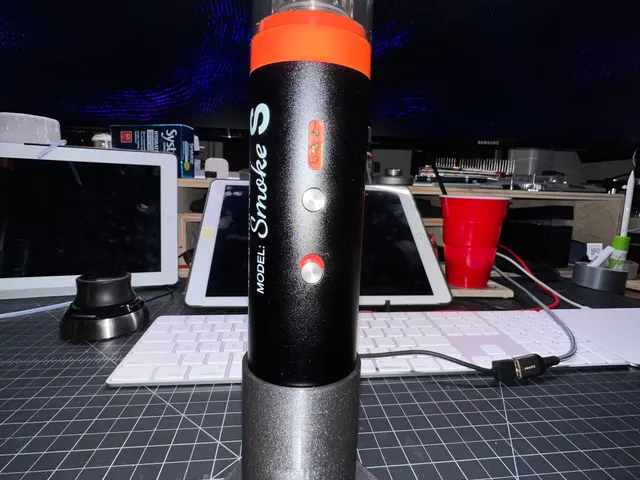 Smoke S Charging Dock