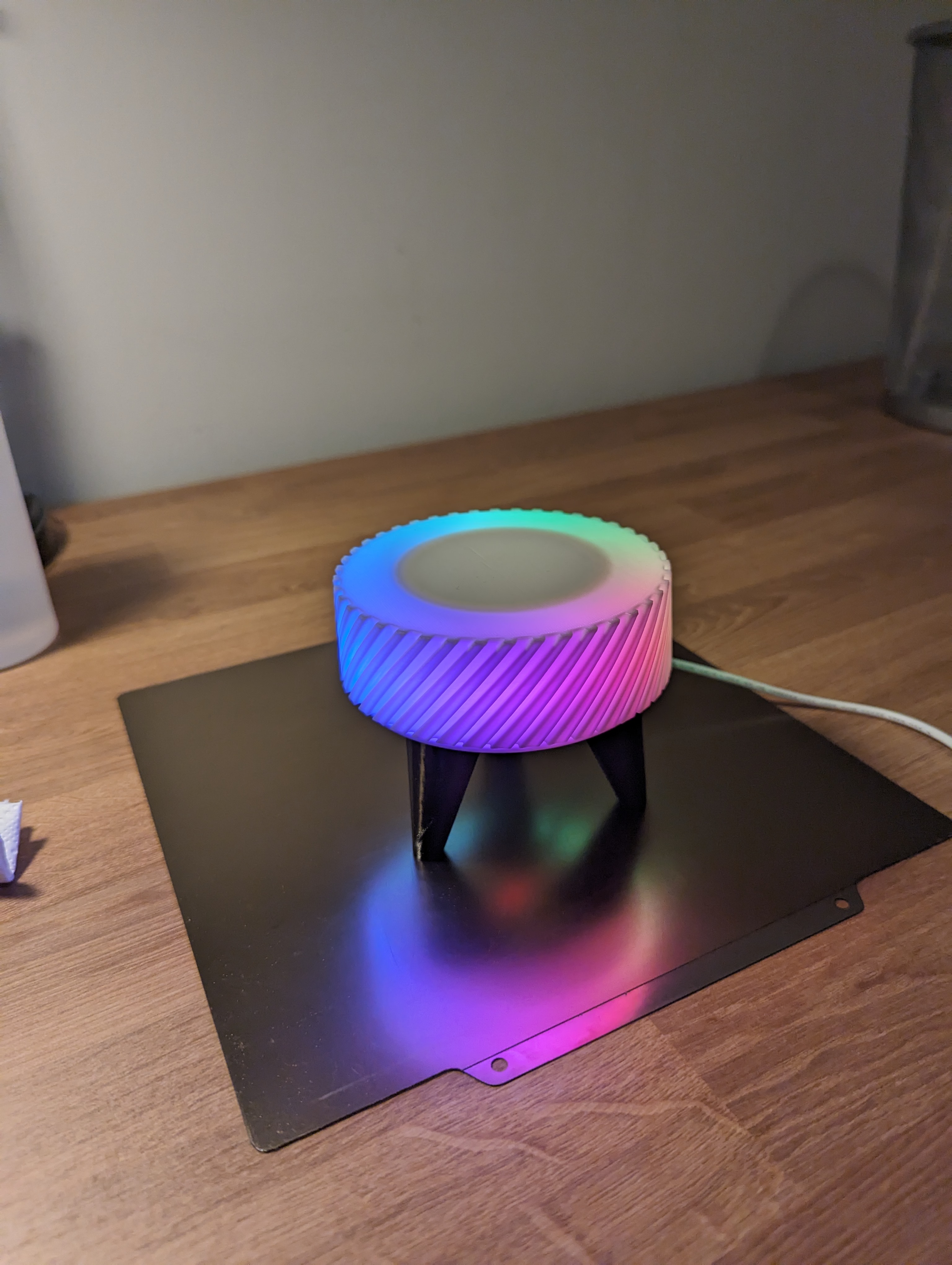 Waves Midcentury LED Lamp