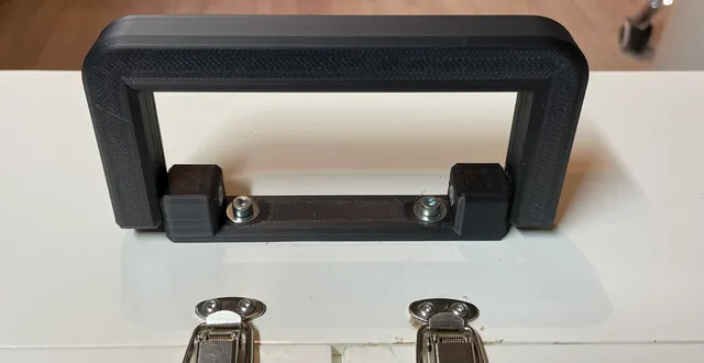 Suitcase handle