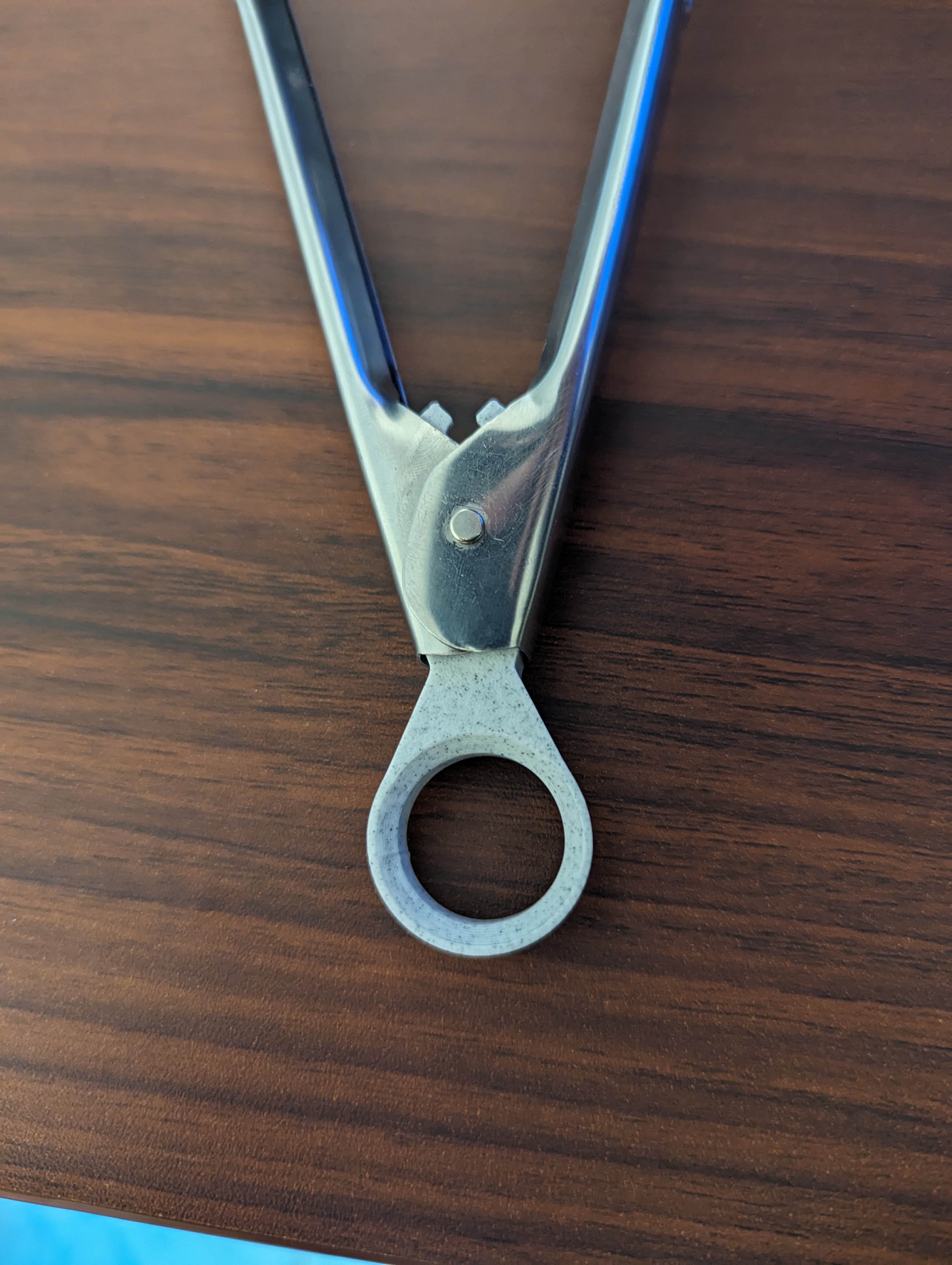 Miniatura 3 do modelo 3D Tongs locking ring