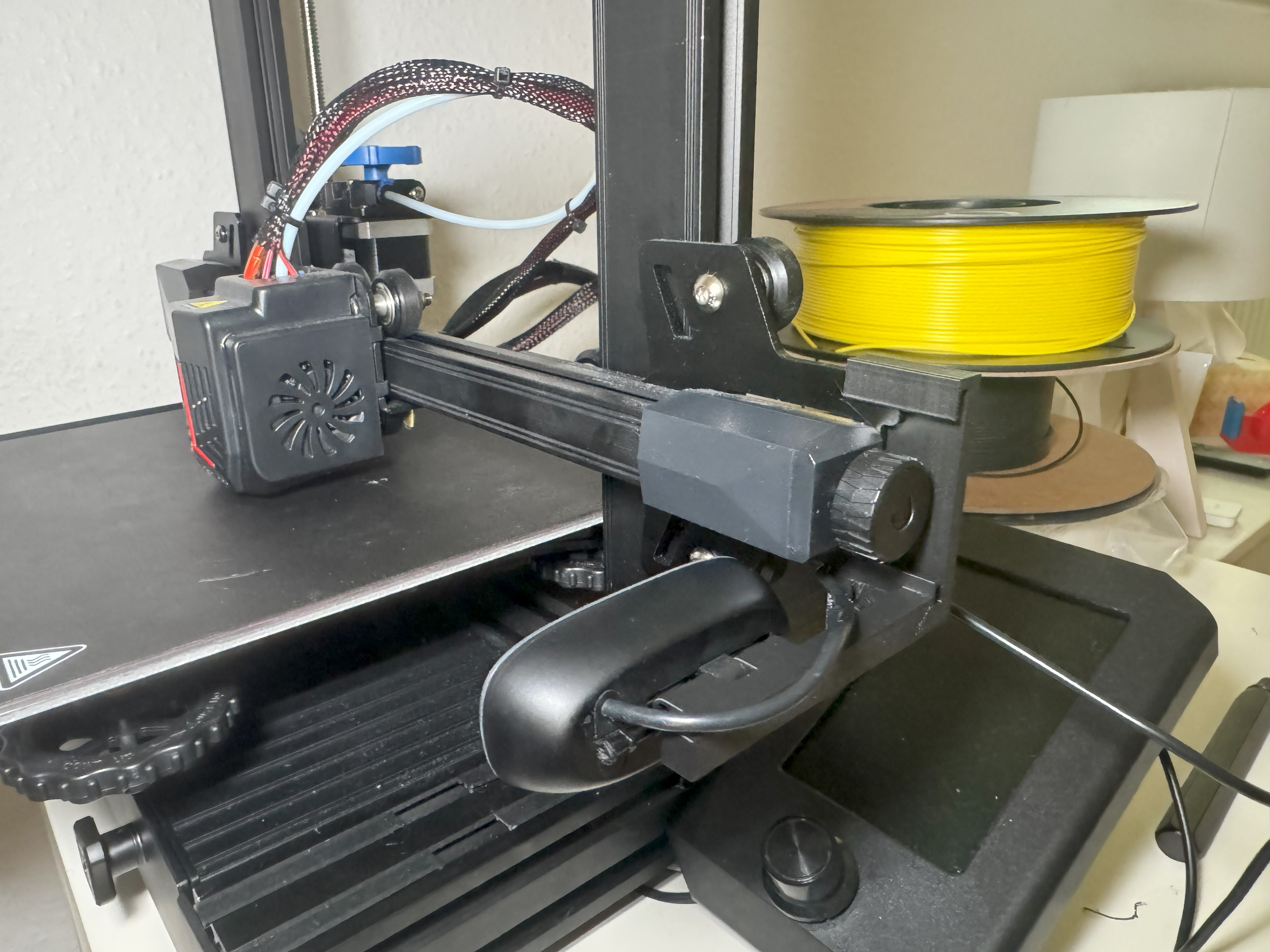 Ender 3 V2 Neo webcam mount for Logitech C270 by Kernic | Download free ...