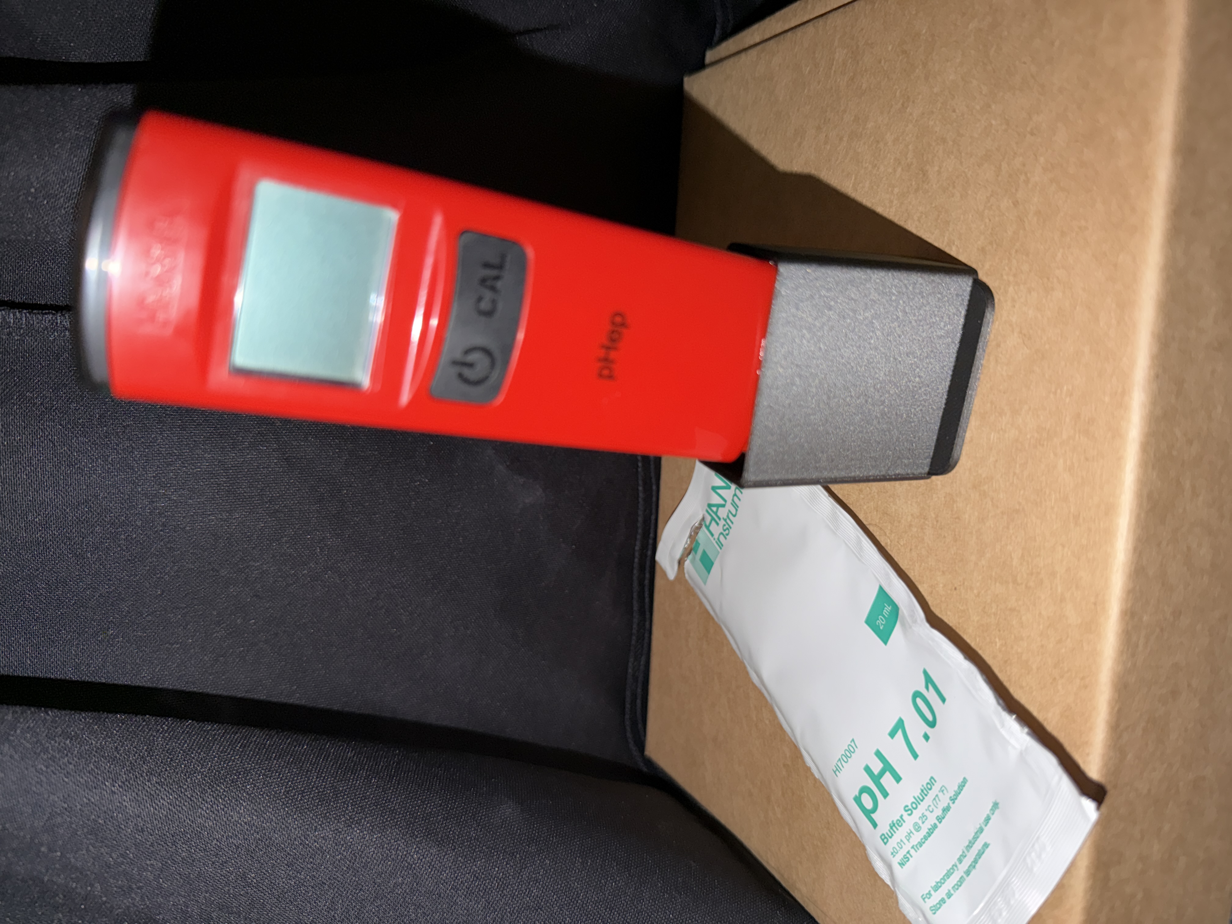 Hannah Meter Calibration Container