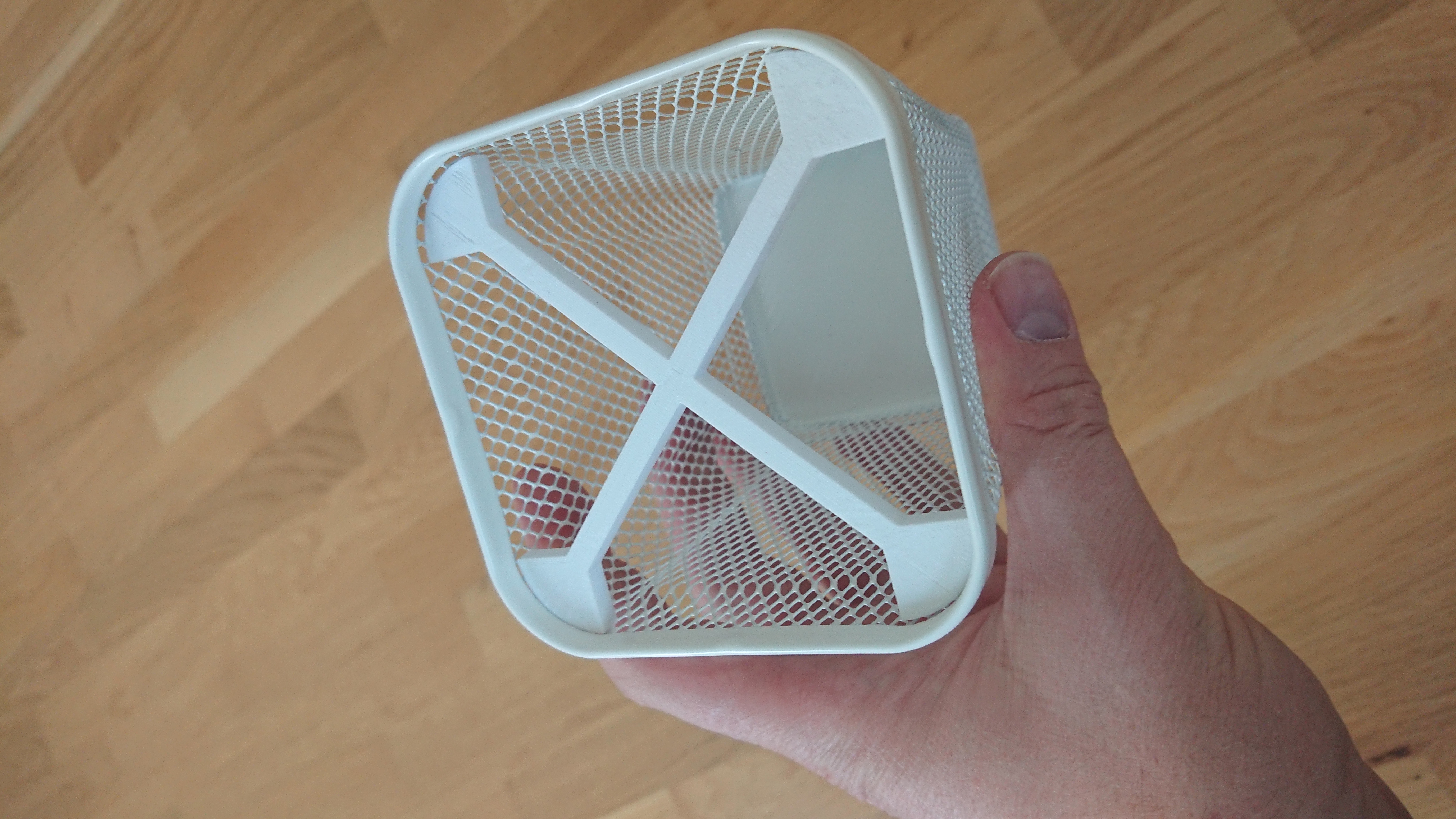 Divider for Ikea pen holders