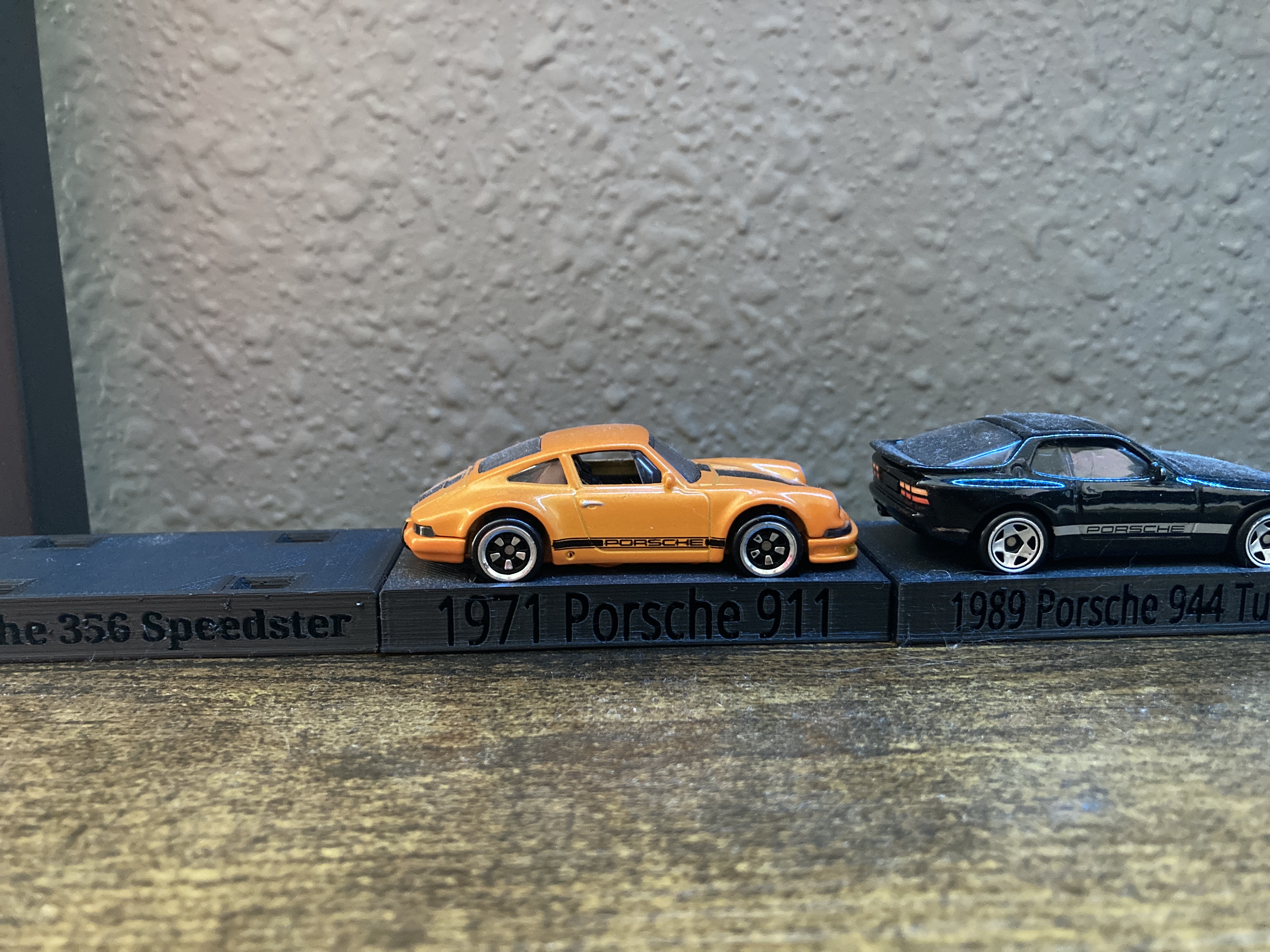 Hot Wheels 1971 Porsche 911 Display