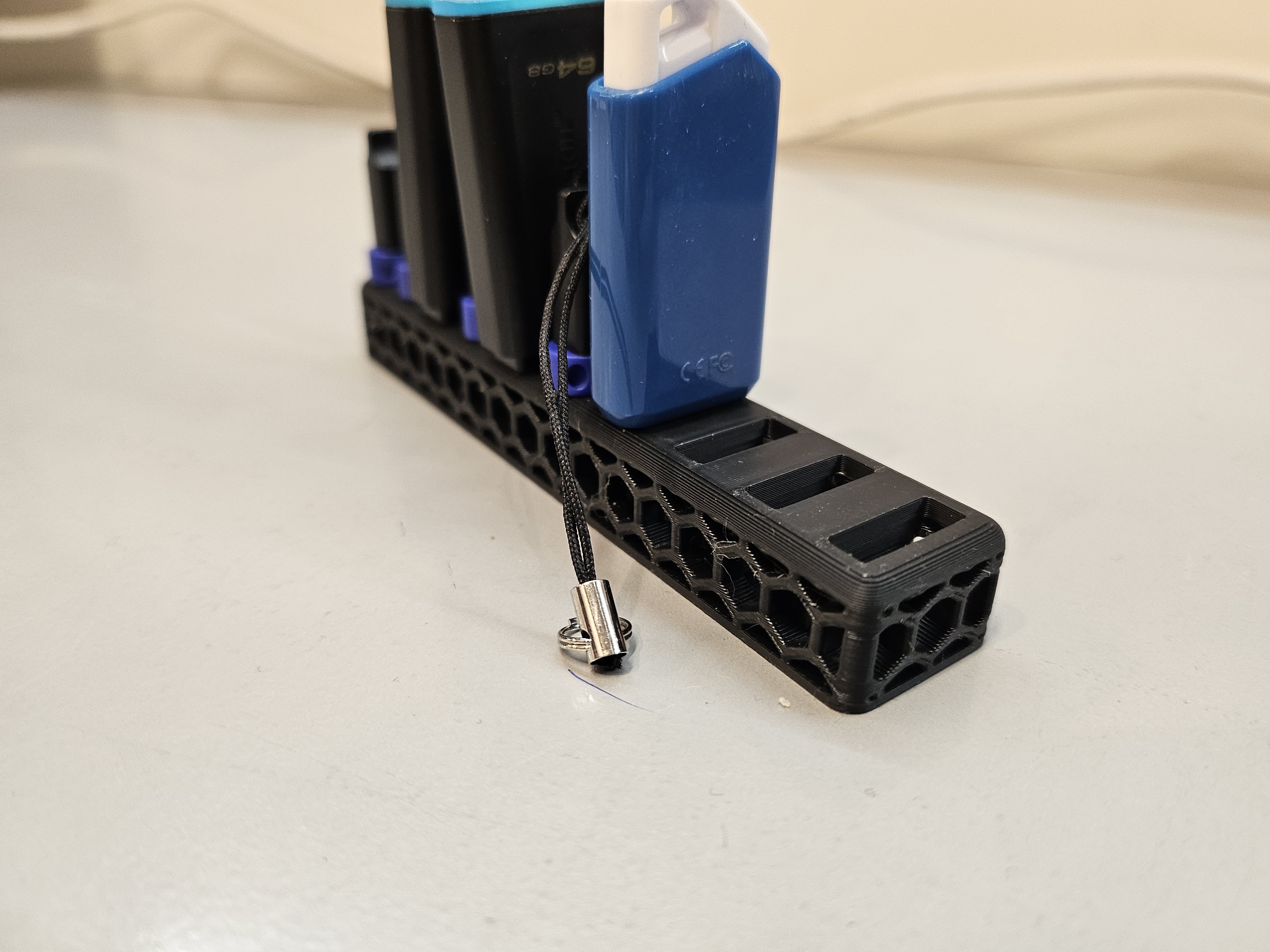 Honeycomb USB Stick Organizer