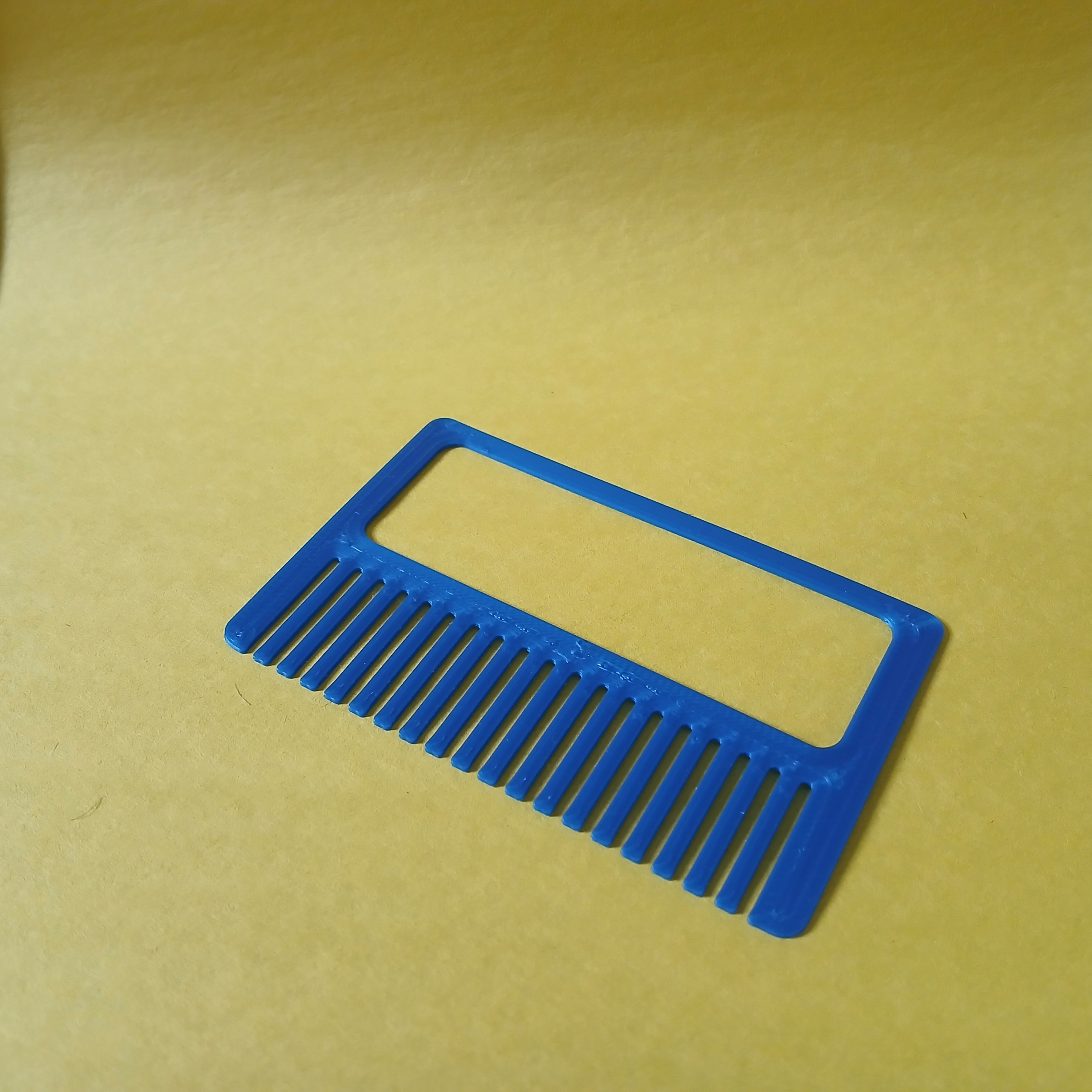 Miniatura 5 do modelo 3D Credit Card Comb