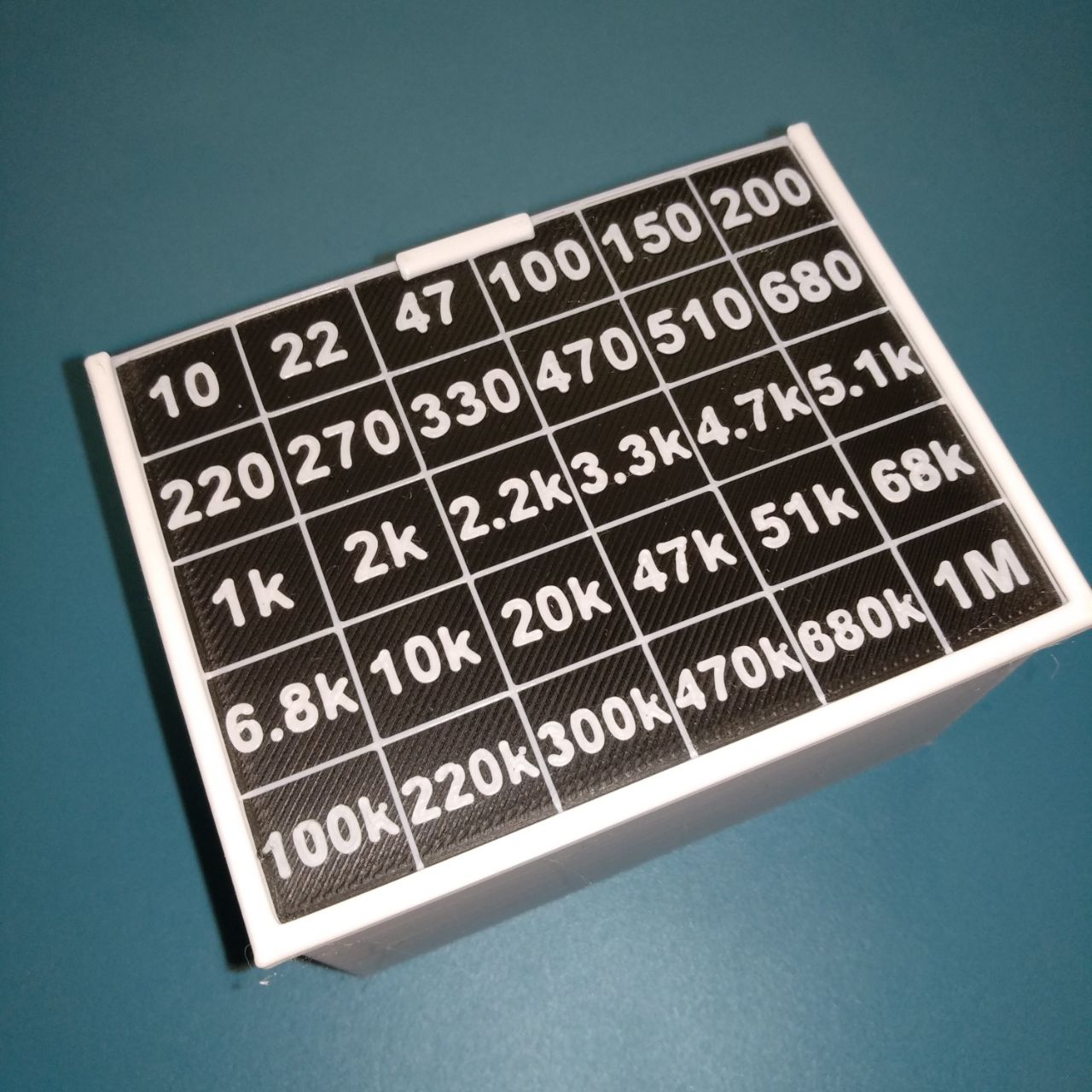 Resistors storage container by Ozamo Download free STL model