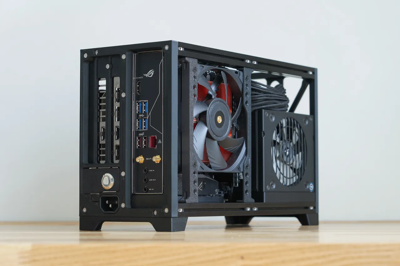 Nanoq Itx Sff Thorzone NANOQ S Charkカラー ハンドル＋LED NANOQ 11