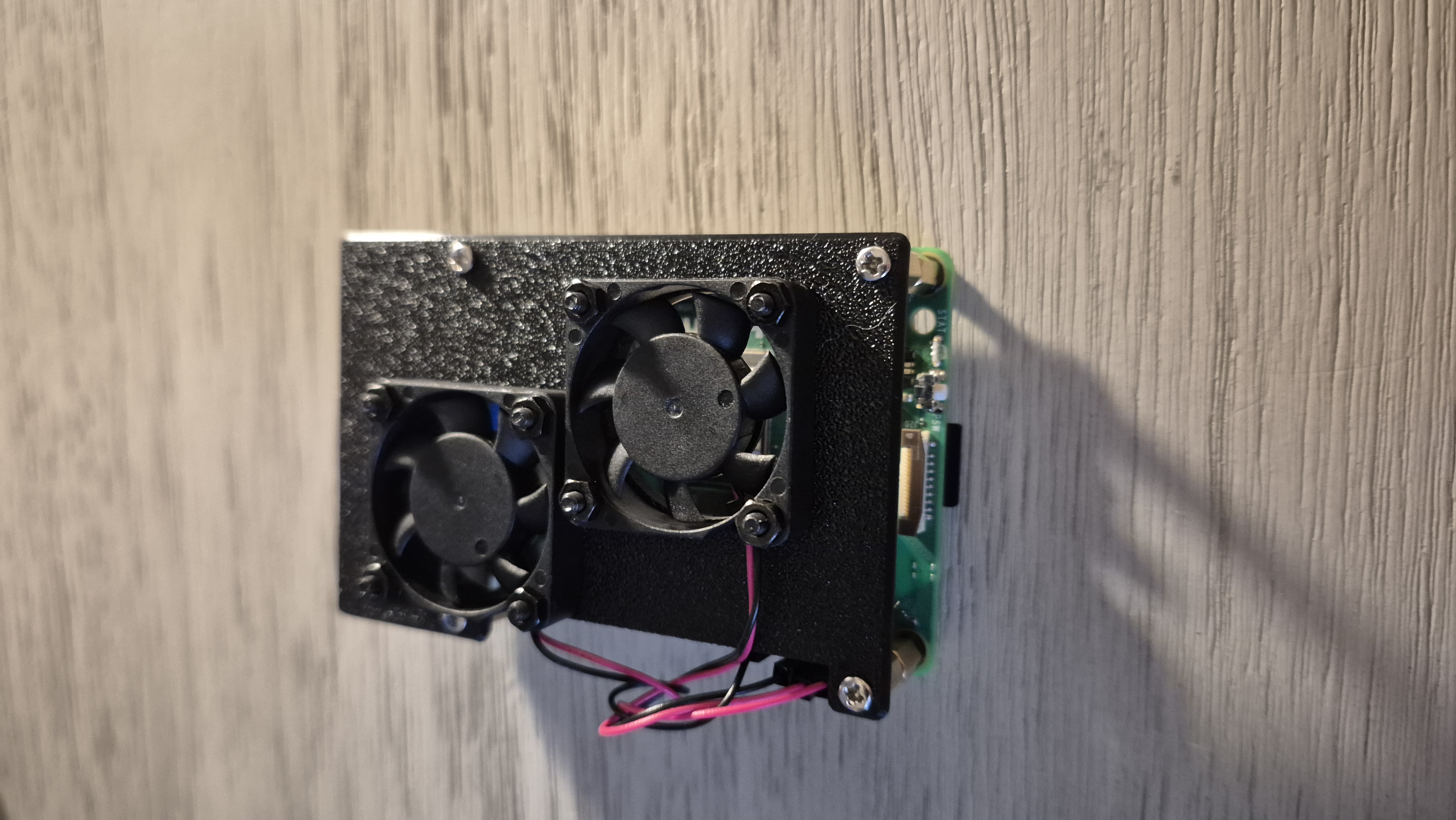 Pi 5 custom fan hat v1
