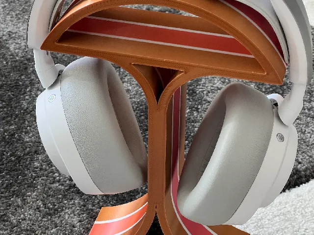 Headphone stand